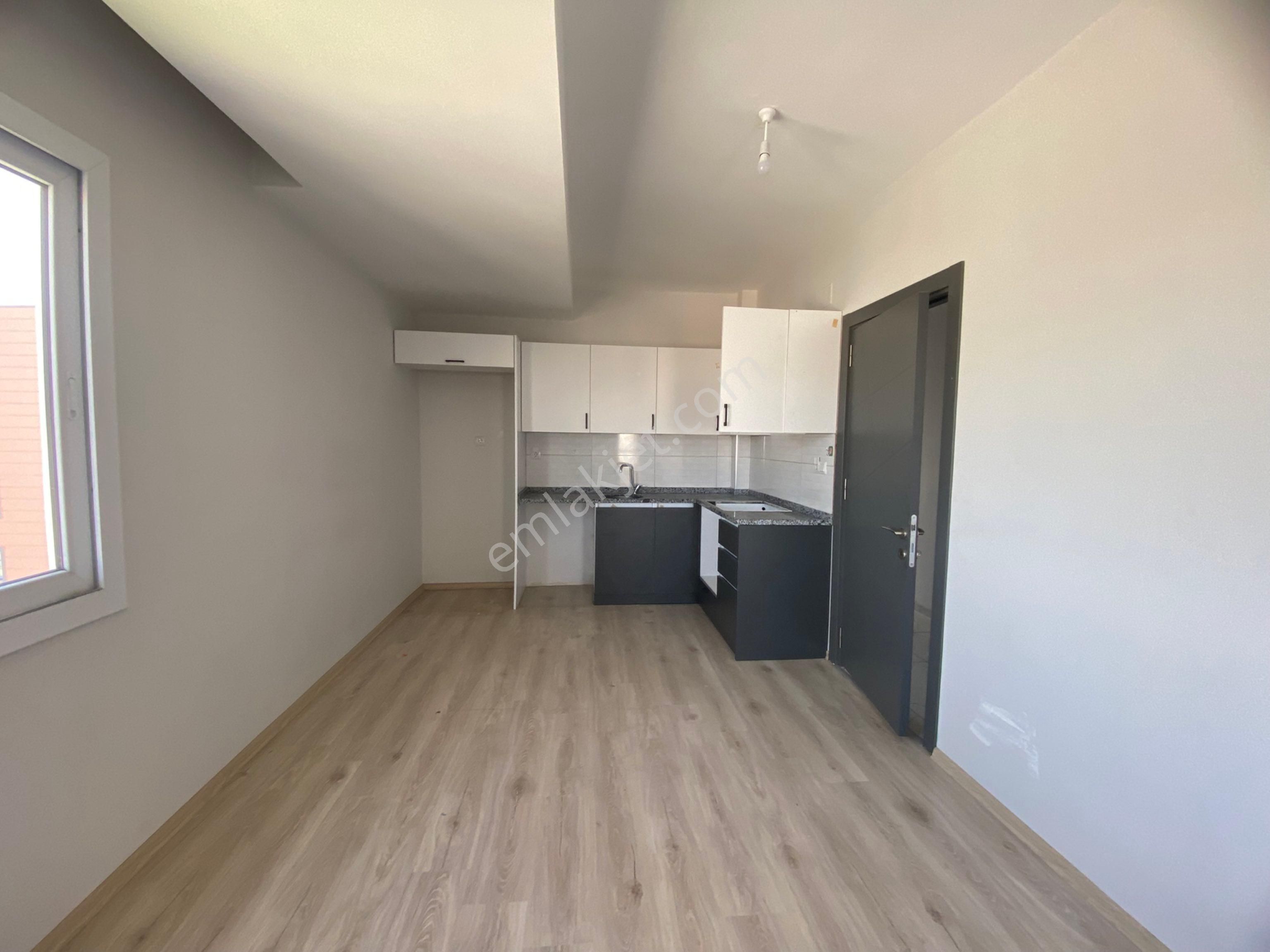 Kozanyolu Üzerinde, Yeni,temiz Kiralık Daire - Görsel 4