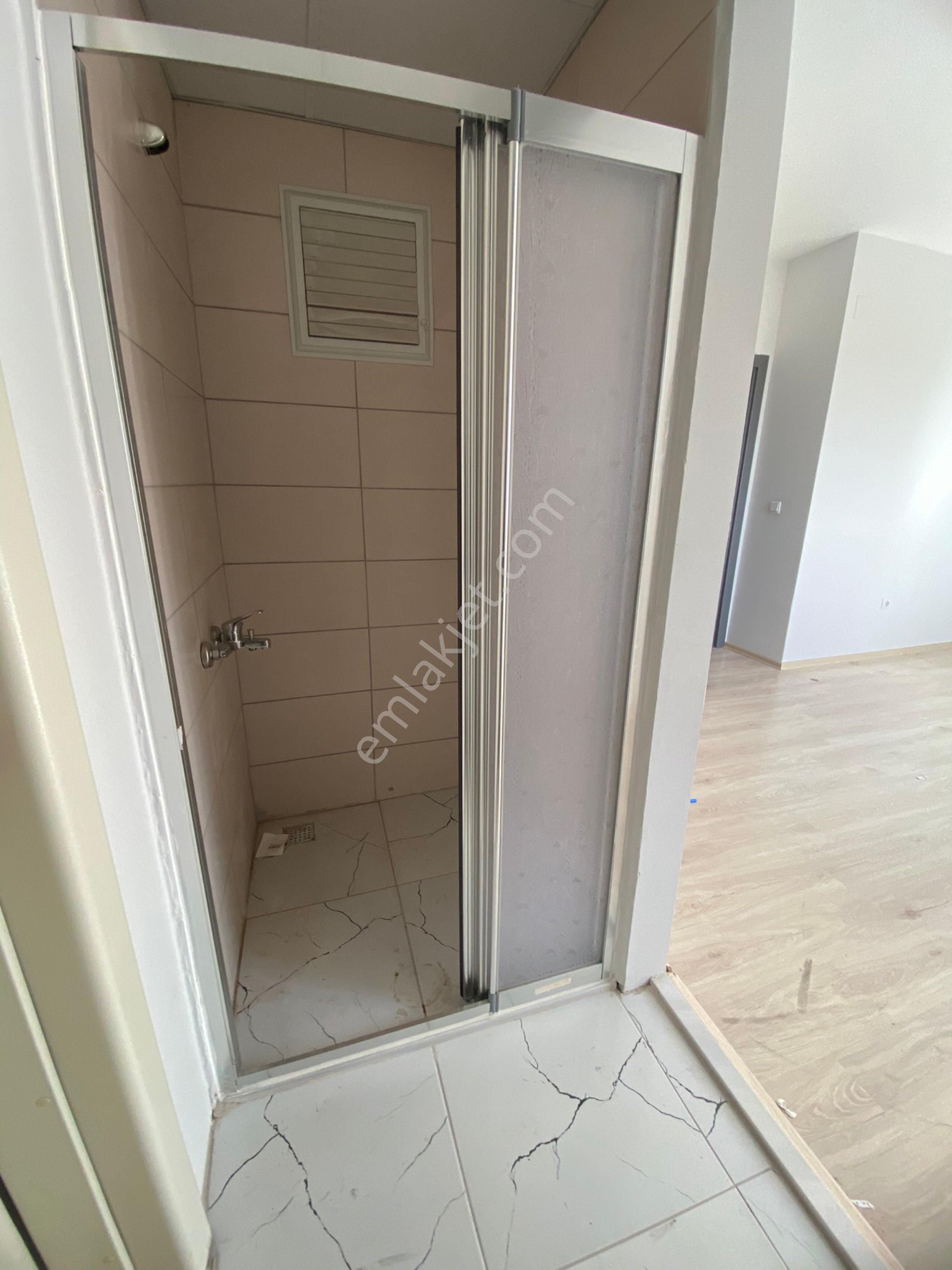 Kozanyolu Üzerinde, Yeni,temiz Kiralık Daire - Görsel 12