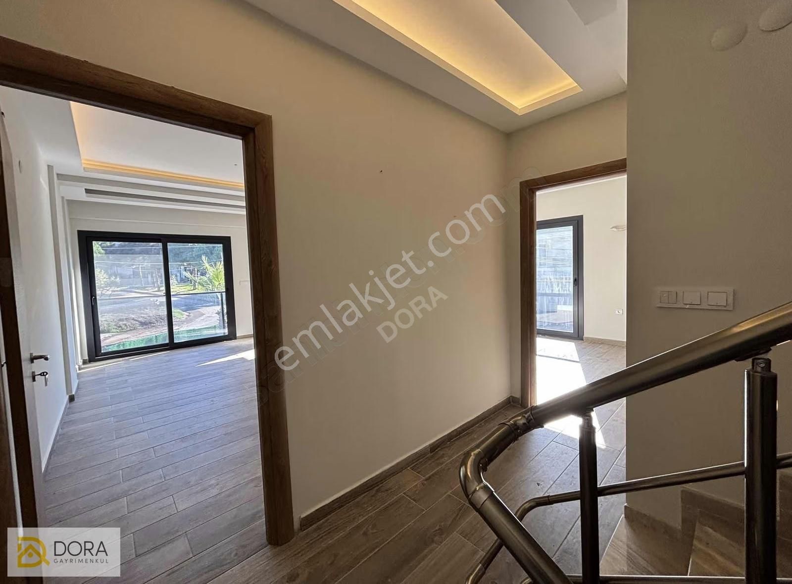 Kalabak'da Doğanın İçinde Satılık Köşe Konumlu Villa - Görsel 24