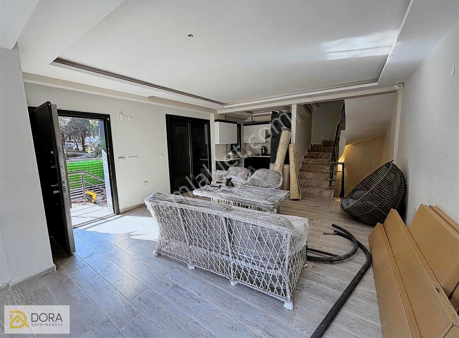 Kalabak'da Doğanın İçinde Satılık Köşe Konumlu Villa - Görsel 17