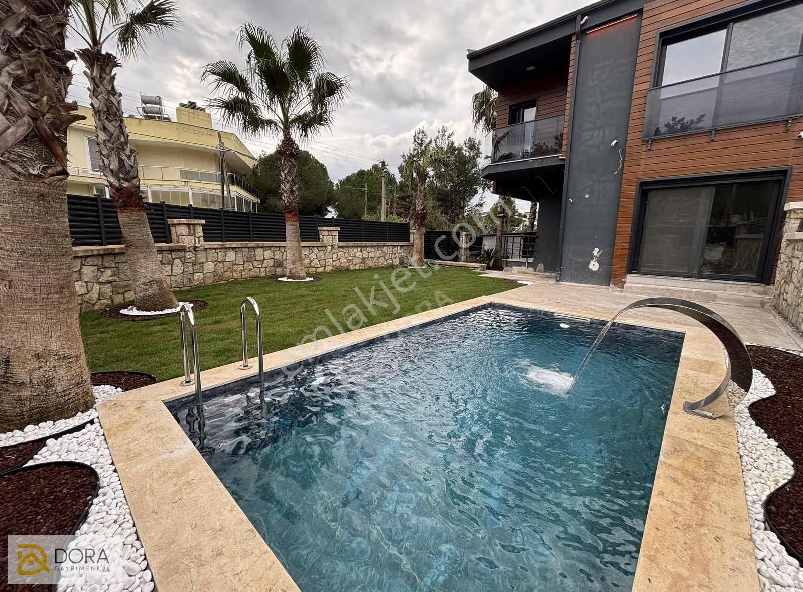 Kalabak'da Doğanın İçinde Satılık Köşe Konumlu Villa - Görsel 7