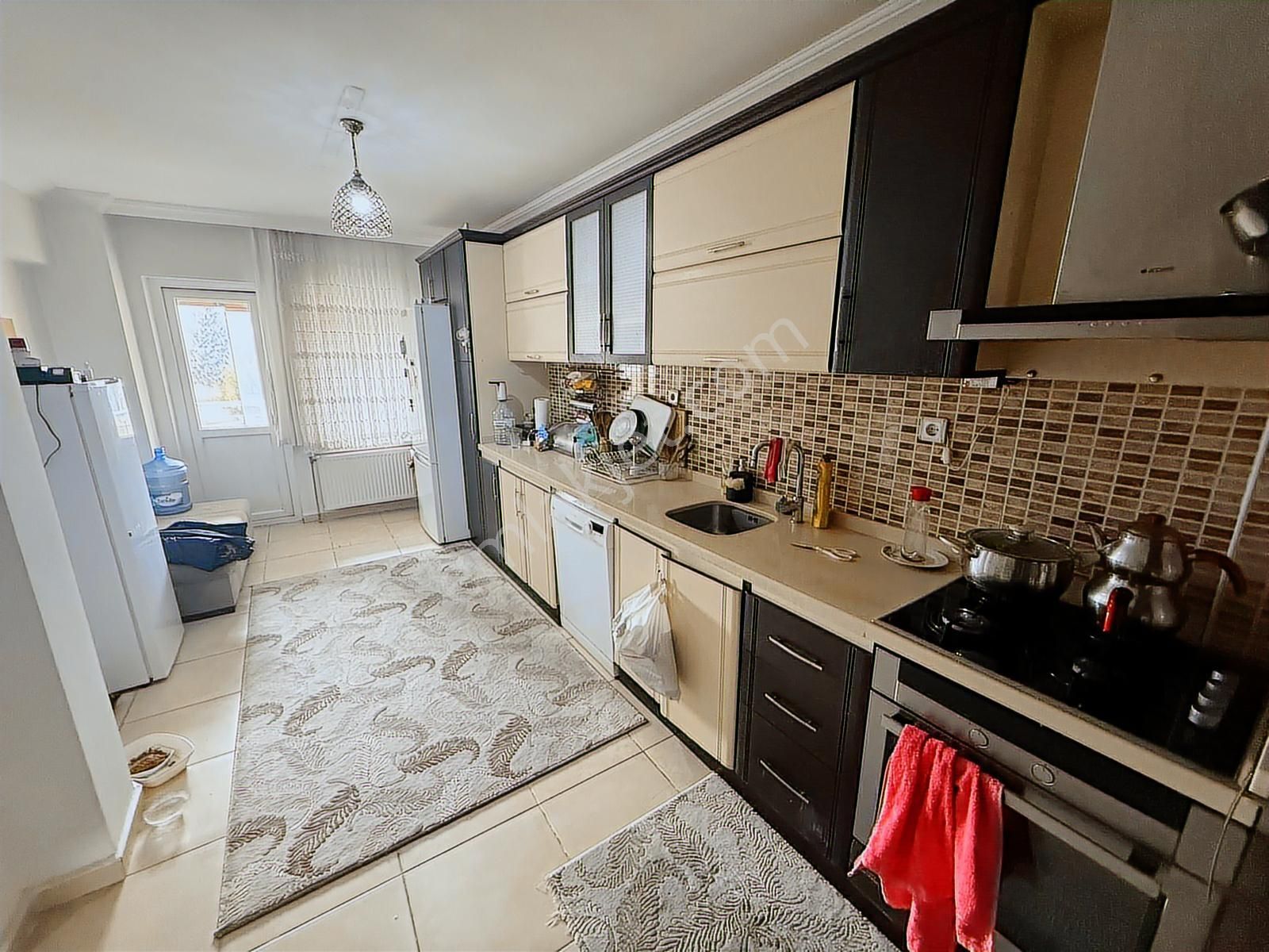 Rıza Acar'dan Çakırlar Mahallesi Yerküre Sit. Ara Kat Asansörlü - Görsel 7