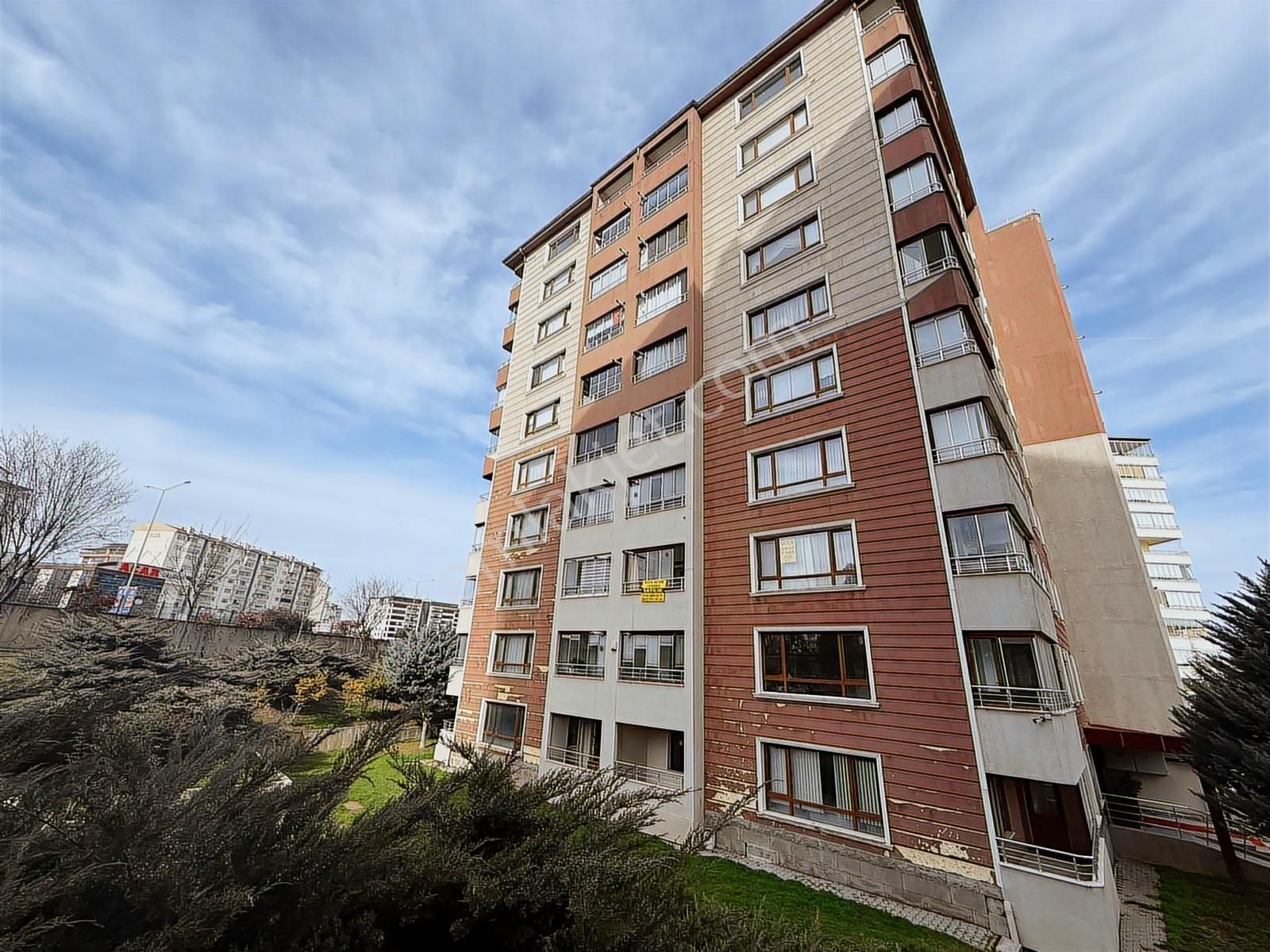 Rıza Acar'dan Çakırlar Mahallesi Yerküre Sit. Ara Kat Asansörlü - Görsel 20