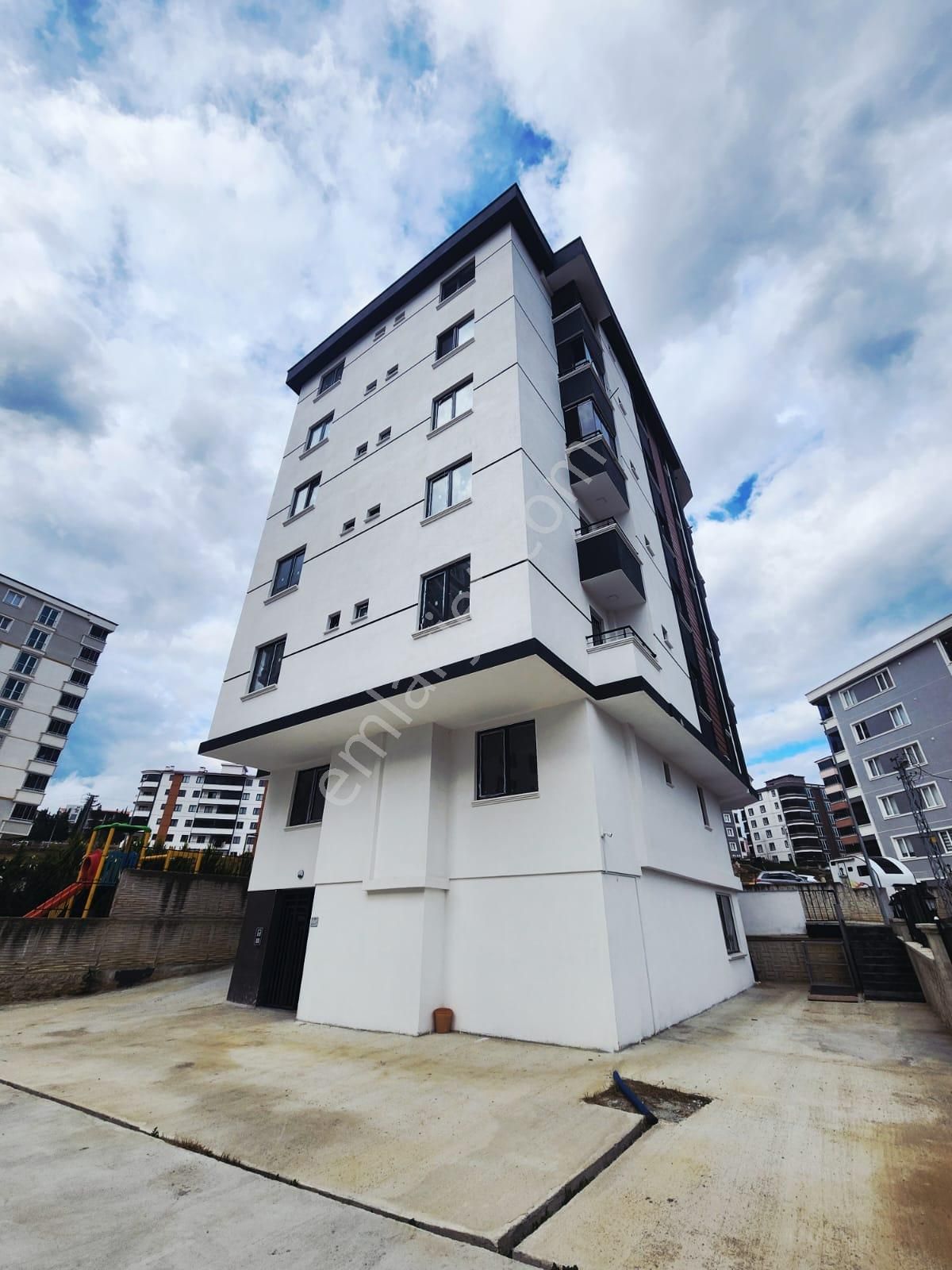 Samsun İlkadım Tepecik Mahallesinde 2+1 Satılık Daire - Görsel 2