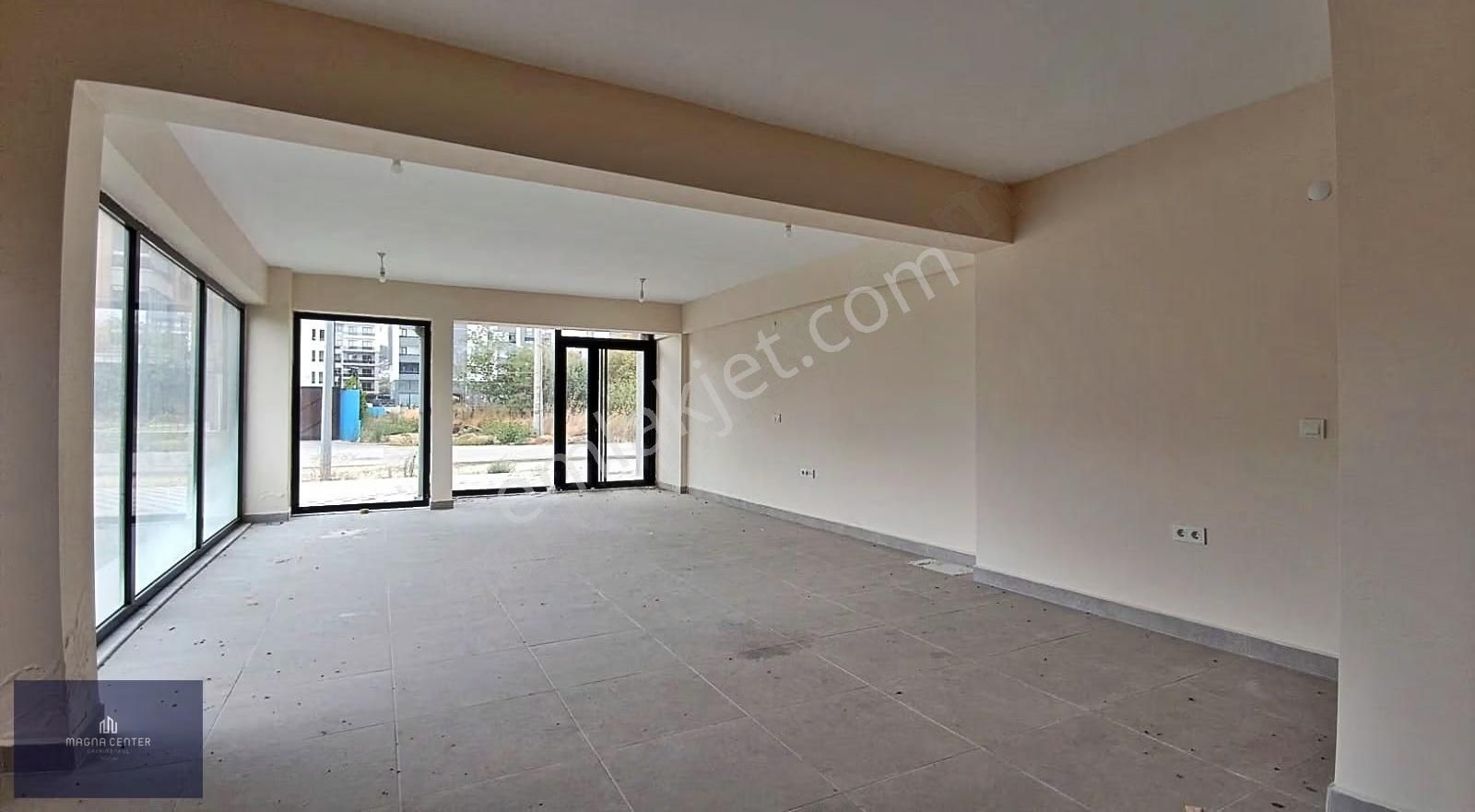 Magna'dan Parlayan Yıldız Kayapa'da Satılık Dükkan - Görsel 6