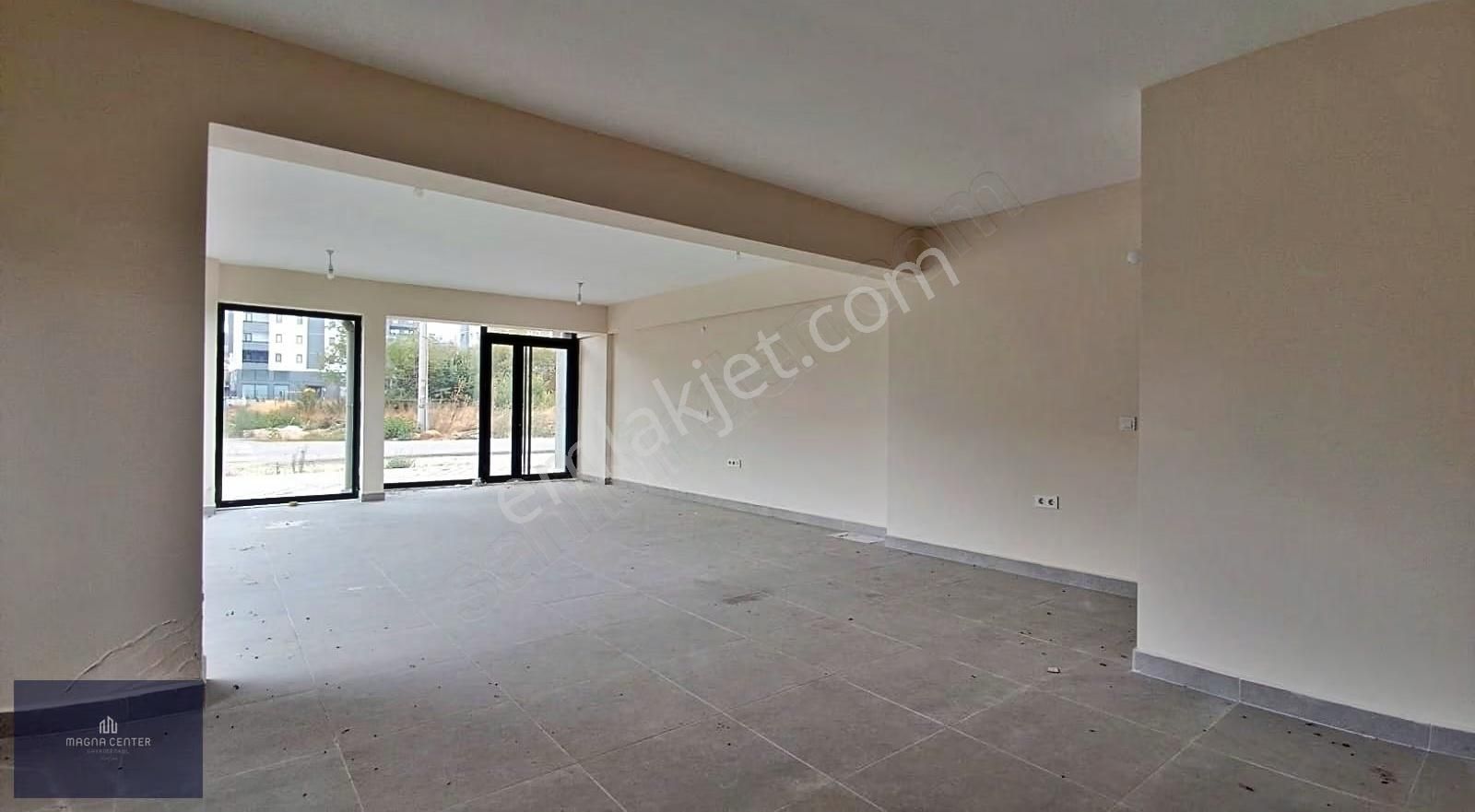 Magna'dan Parlayan Yıldız Kayapa'da Satılık Dükkan - Görsel 9