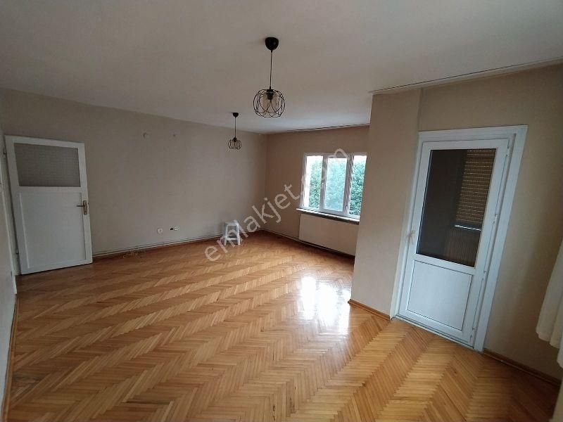 Mertcan Dan Yakacık Meydana Yürüme Arakat 3+1 Balkonlu Kiralık - Görsel 4