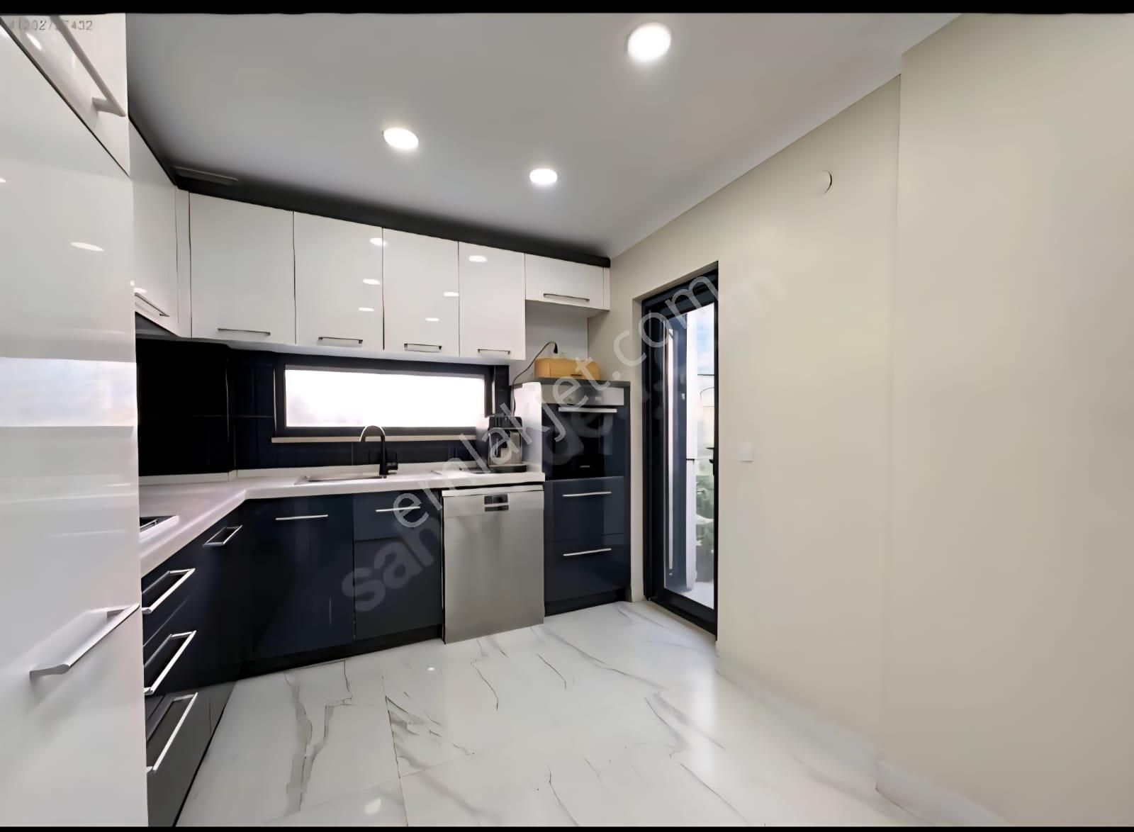 Kostak Gayrimenkul'den Tek Yetkili Geniş Arsa Paylı Tam Müstakil 6+1 Havuzlu Villa - Görsel 8