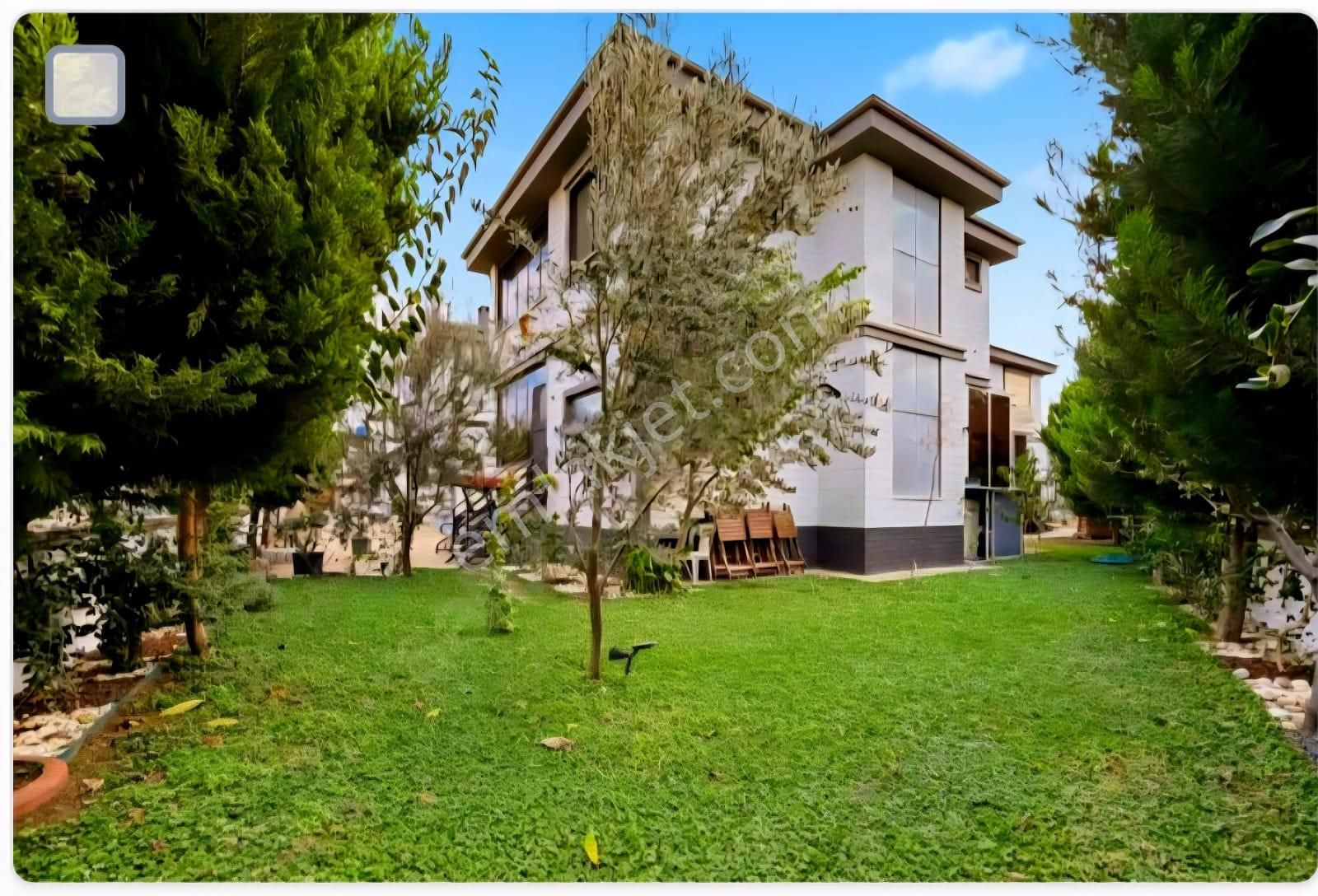 Kostak Gayrimenkul'den Tek Yetkili Geniş Arsa Paylı Tam Müstakil 6+1 Havuzlu Villa - Görsel 6