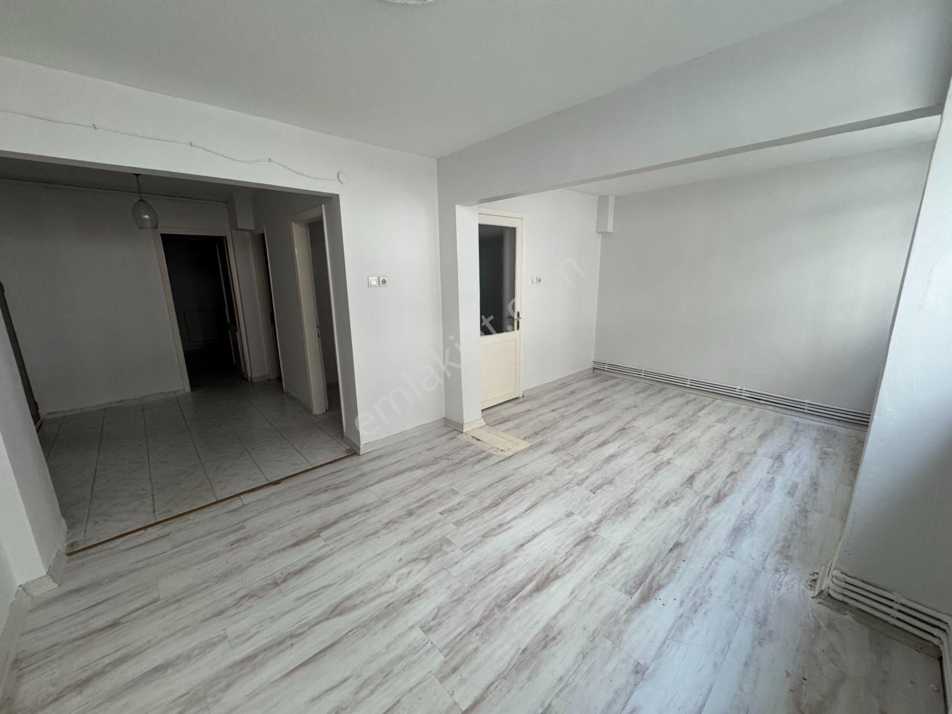 Turyap' Tan Çapa Tıp Fakültesi Arkasında Temiz Kiralık Daire - Görsel 4