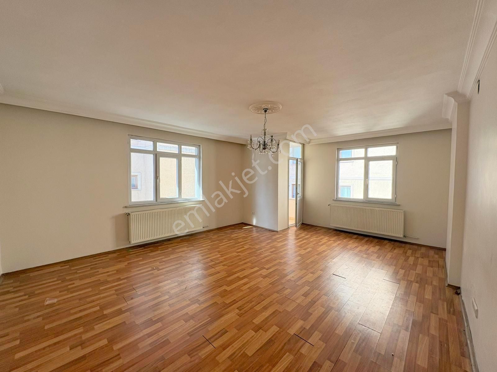 Mertcan'dan Kavakpınar Mah.kapalı Balkonlu 3+1 Geniş Daire