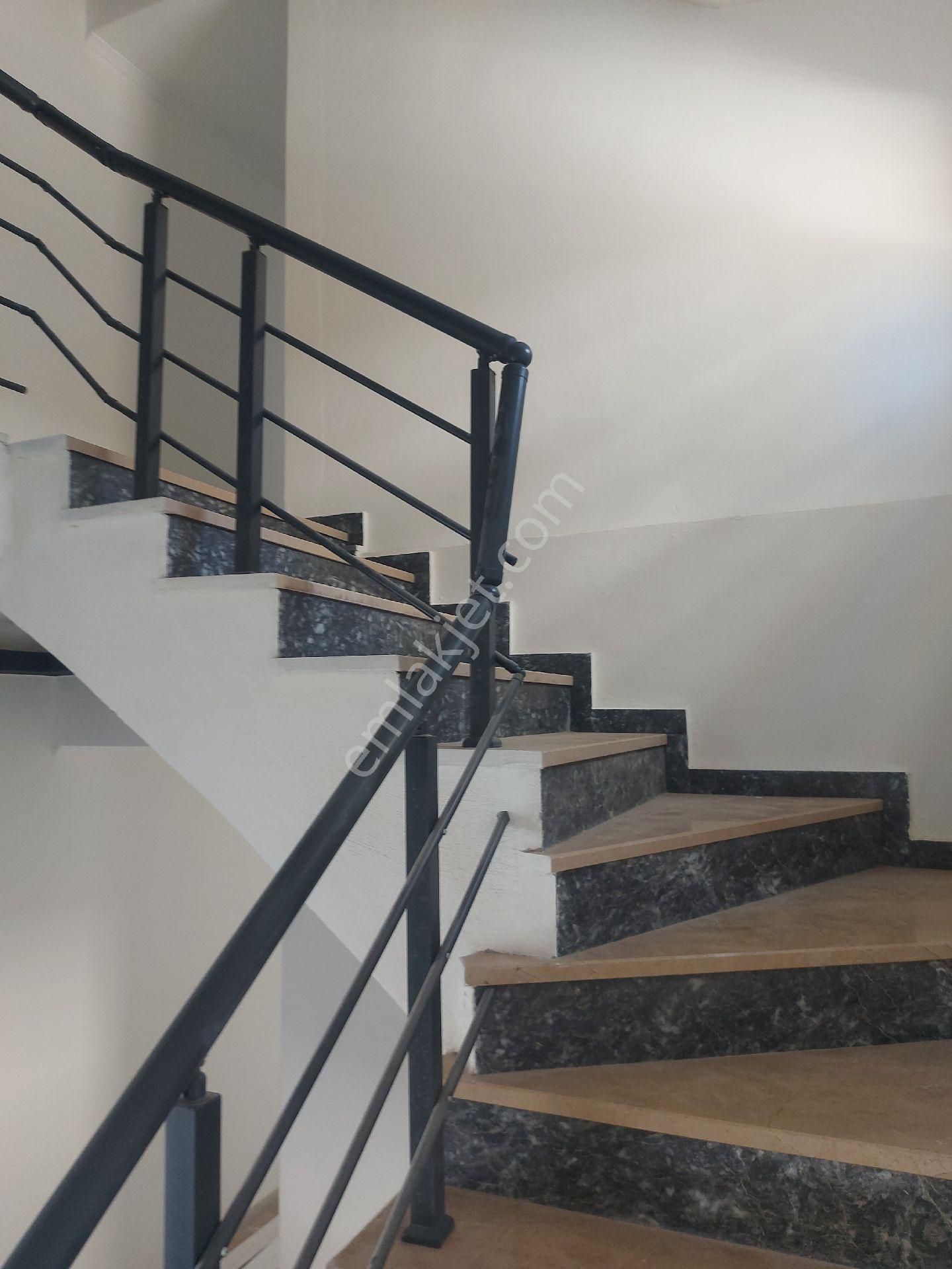 Gazipasa Cumhuriyet Mahallesinde Cebeli Tepesinde Merkeze Yakın 1+1 Daire - Görsel 5