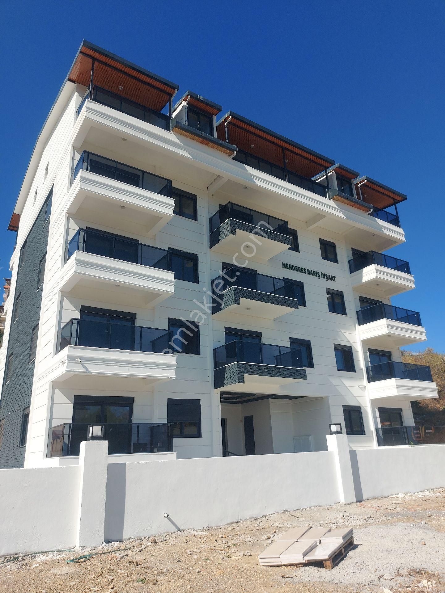 Gazipasa Cumhuriyet Mahallesinde Cebeli Tepesinde Merkeze Yakın 1+1 Daire