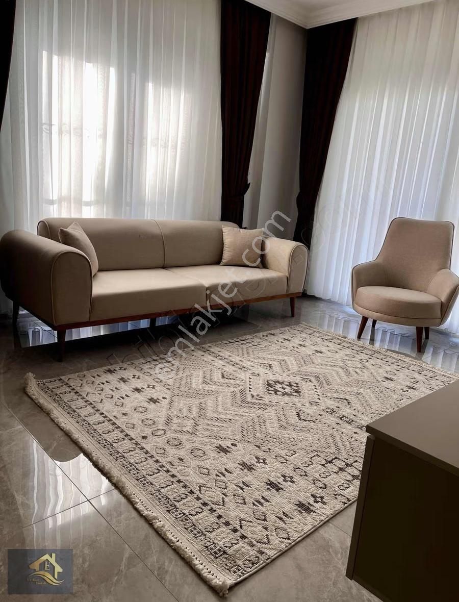 Kuşadası'nda Havuzlu Full Sıfır Eşyalı Satılık 1+1 Bahçeli Daire - Görsel 17