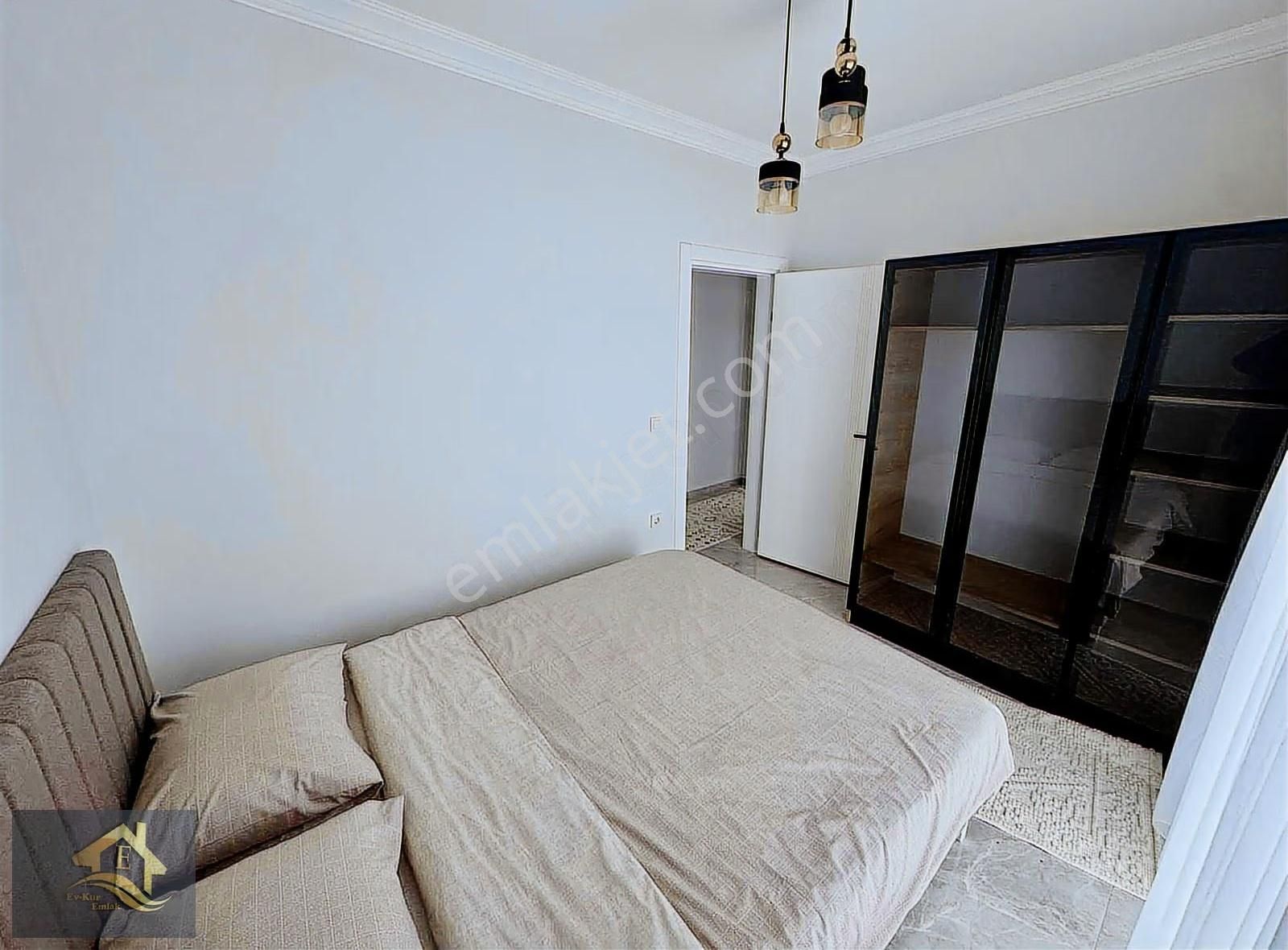 Kuşadası'nda Havuzlu Full Sıfır Eşyalı Satılık 1+1 Bahçeli Daire - Görsel 6