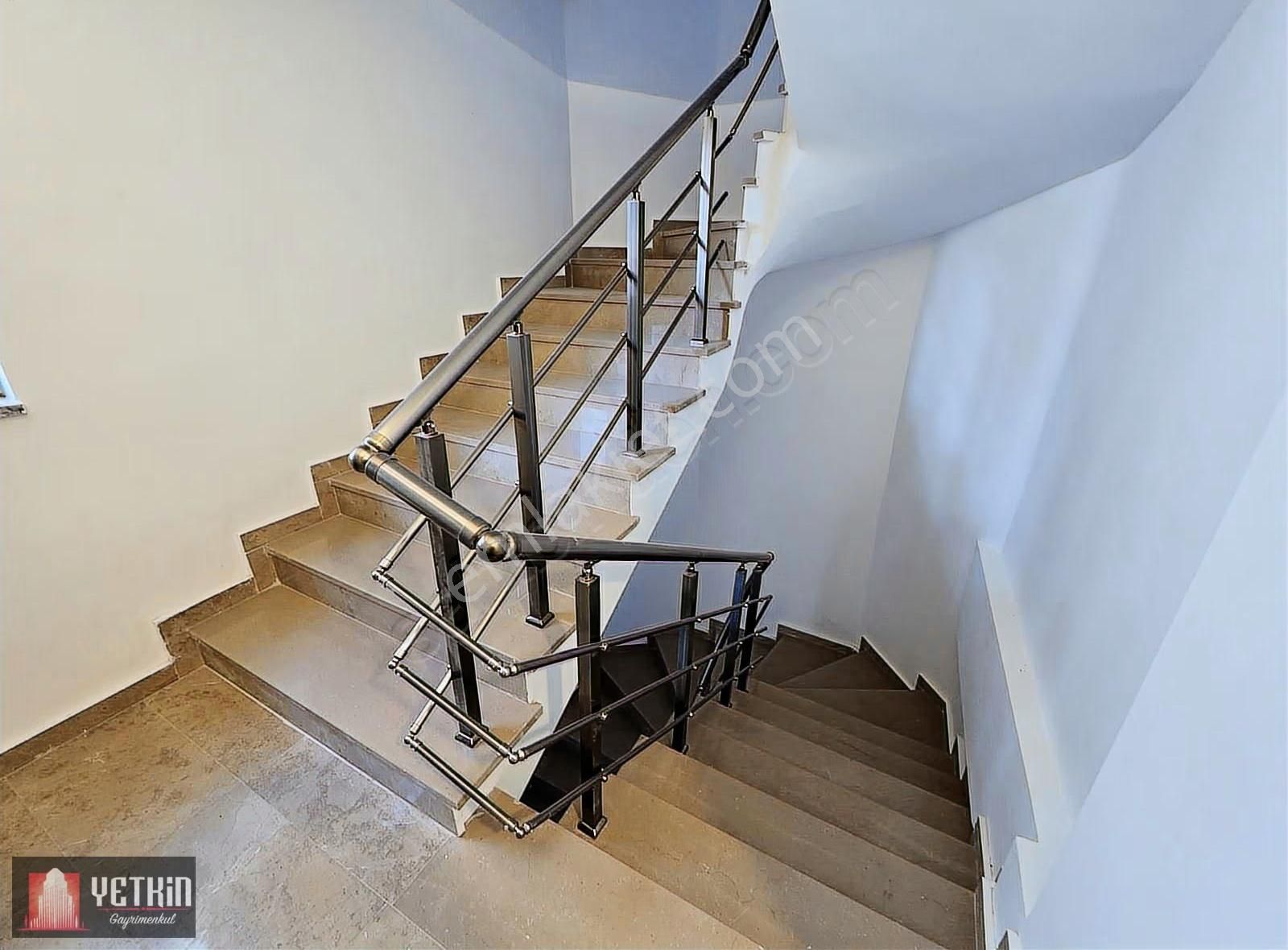 Alanya/güllerpınarı Denize 2.bina Konumda Geniş 1+1 Kiralık - Görsel 8