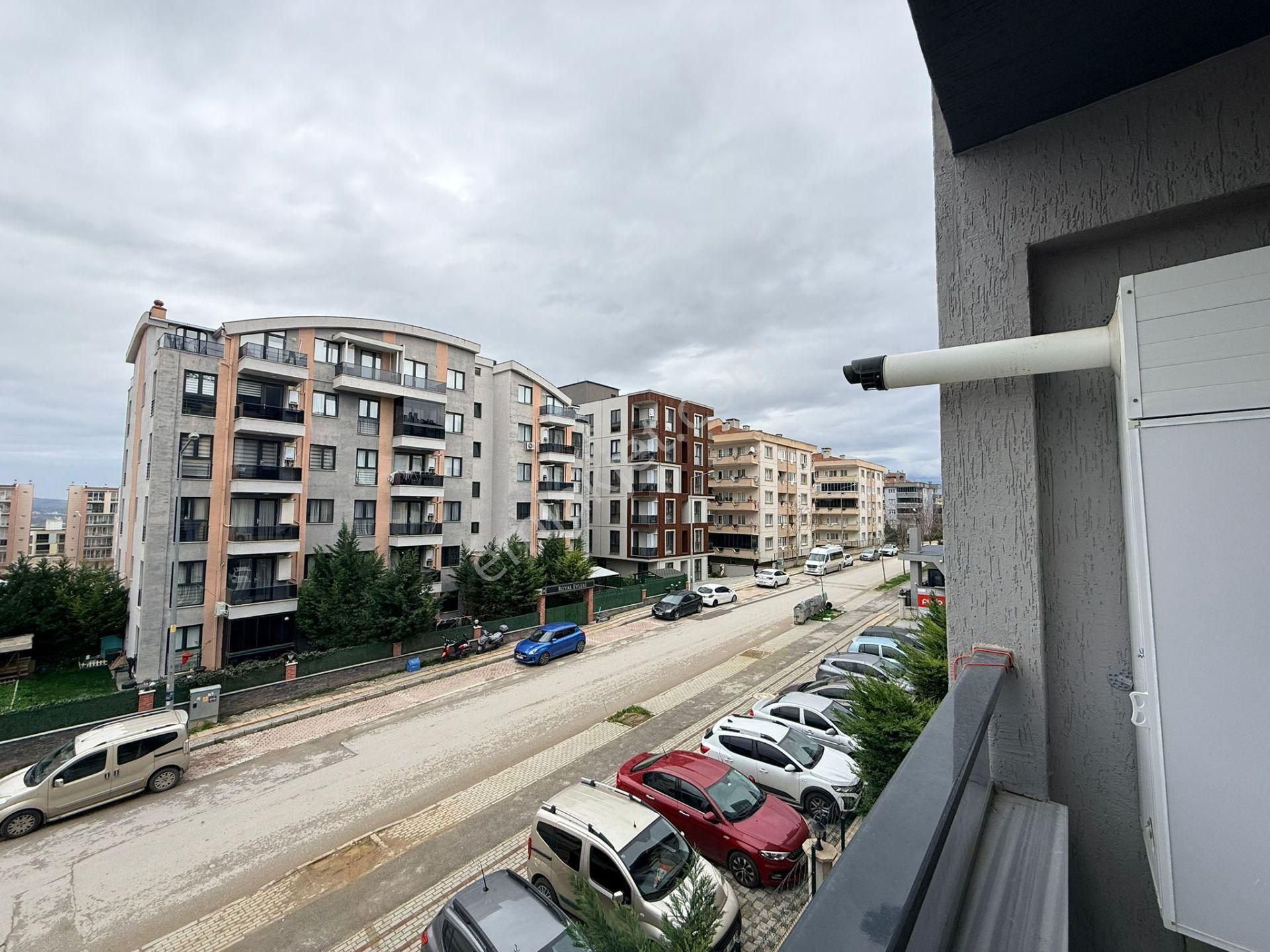 Nova'dan Nilüfer Dumlupınar'da 2+1 Eşyalı Site İçi Ön Cephe Kiralık Daire - Görsel 24