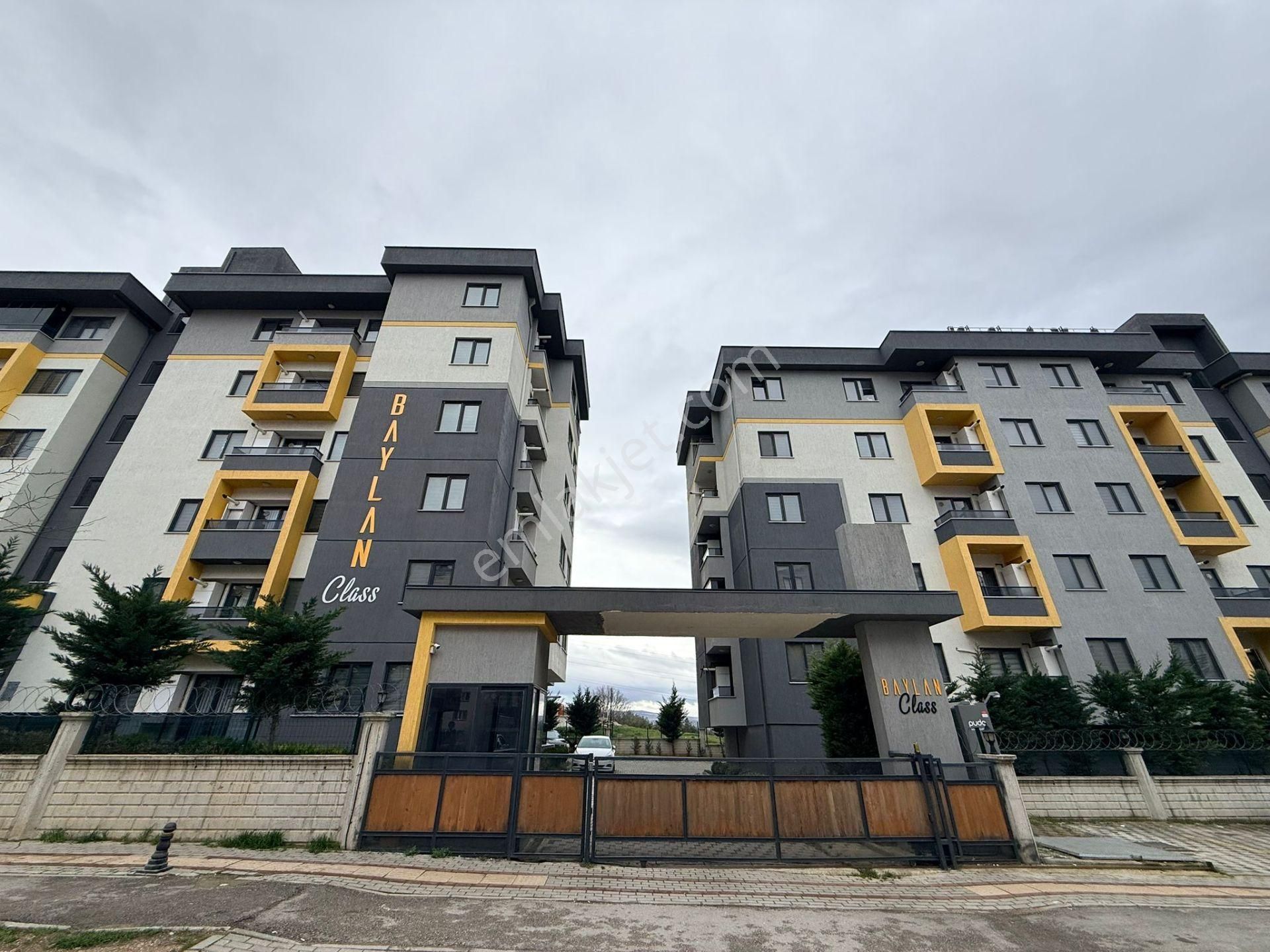 Nova'dan Nilüfer Dumlupınar'da 2+1 Eşyalı Site İçi Ön Cephe Kiralık Daire
