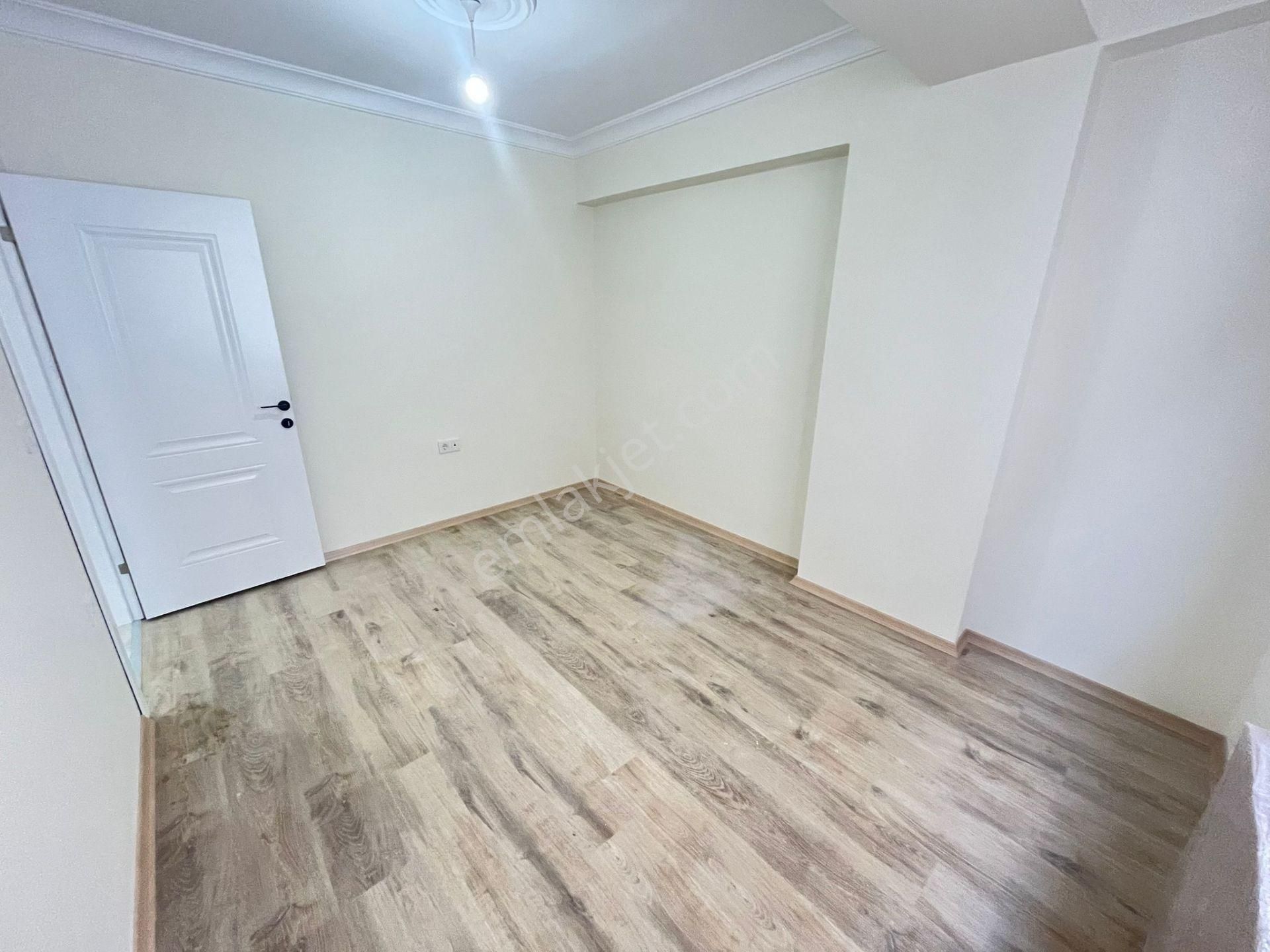 Has Seba'dan Tevfikbeyde 2+1 85m2 Caddeye Yakın Satılık Dairee - Görsel 26