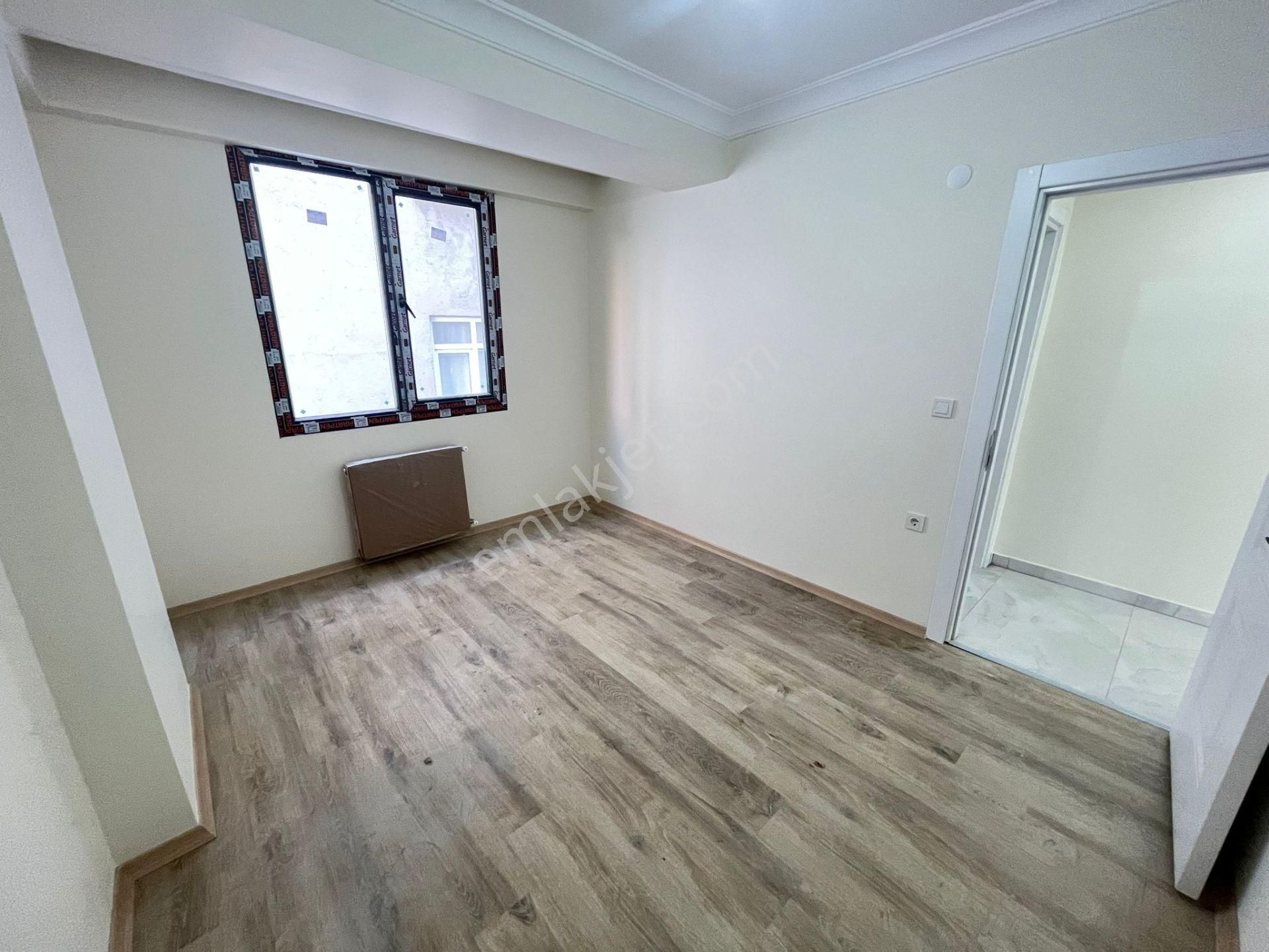 Has Seba'dan Tevfikbeyde 2+1 85m2 Caddeye Yakın Satılık Dairee - Görsel 21