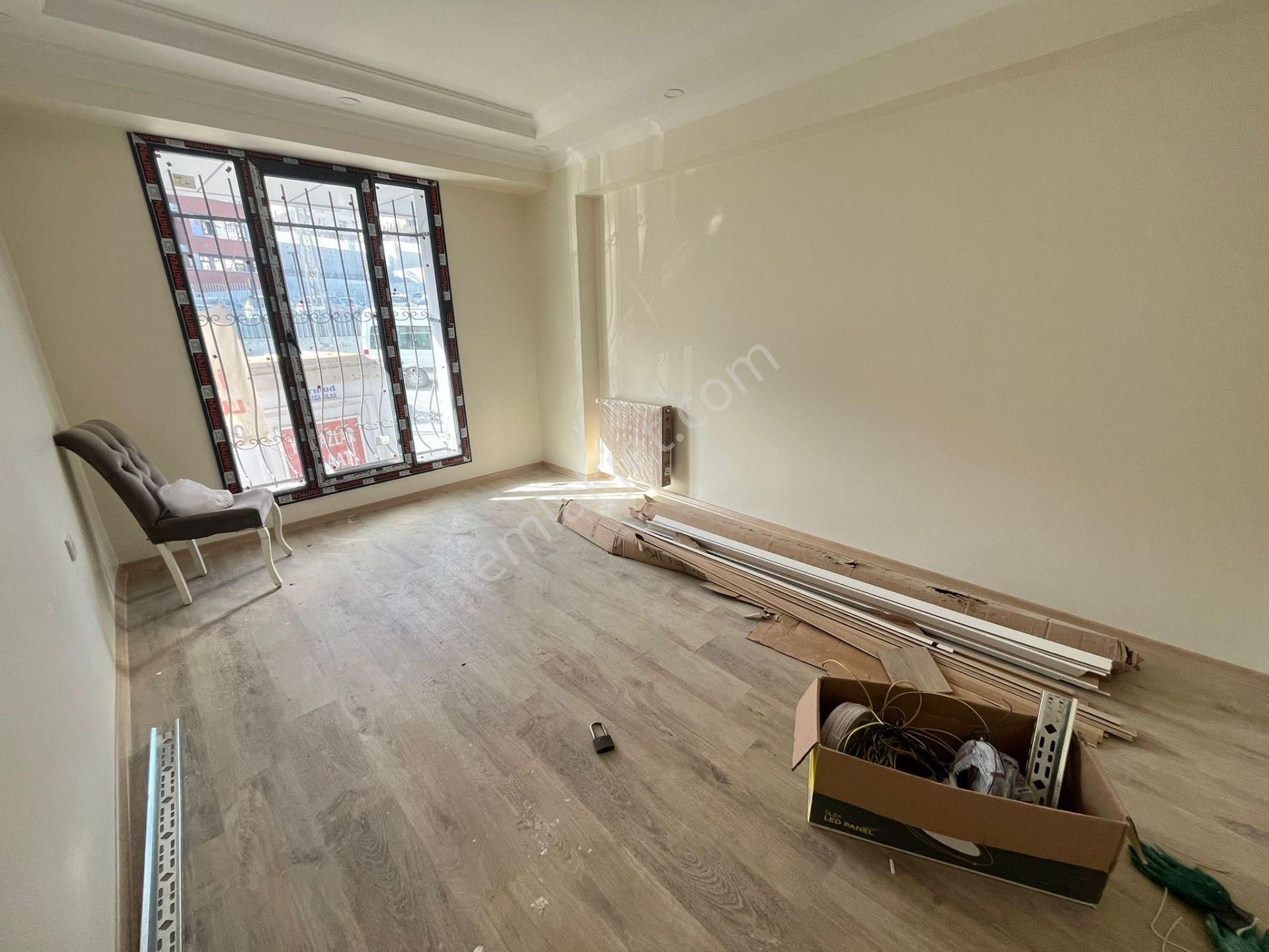 Has Seba'dan Tevfikbeyde 2+1 85m2 Caddeye Yakın Satılık Dairee - Görsel 2