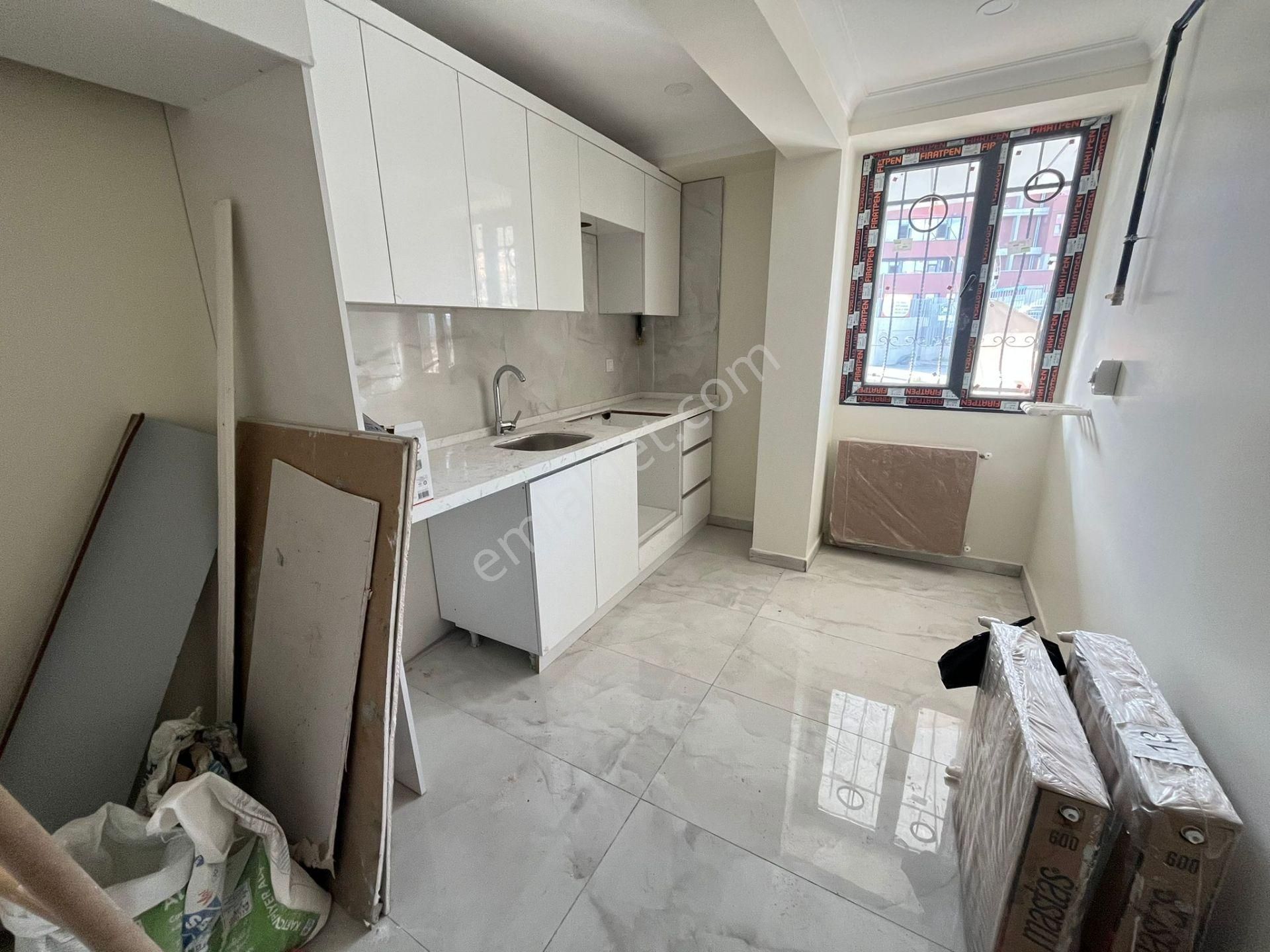 Has Seba'dan Tevfikbeyde 2+1 85m2 Caddeye Yakın Satılık Dairee - Görsel 10