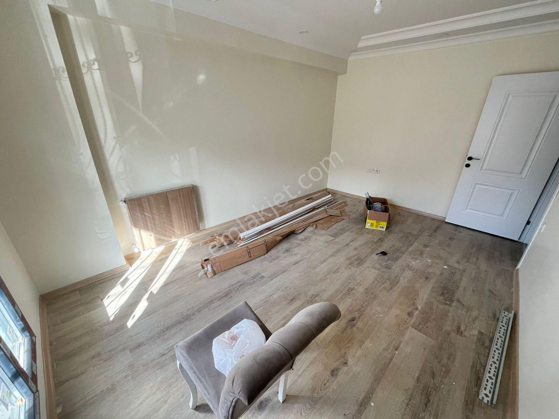 Has Seba'dan Tevfikbeyde 2+1 85m2 Caddeye Yakın Satılık Dairee - Görsel 8