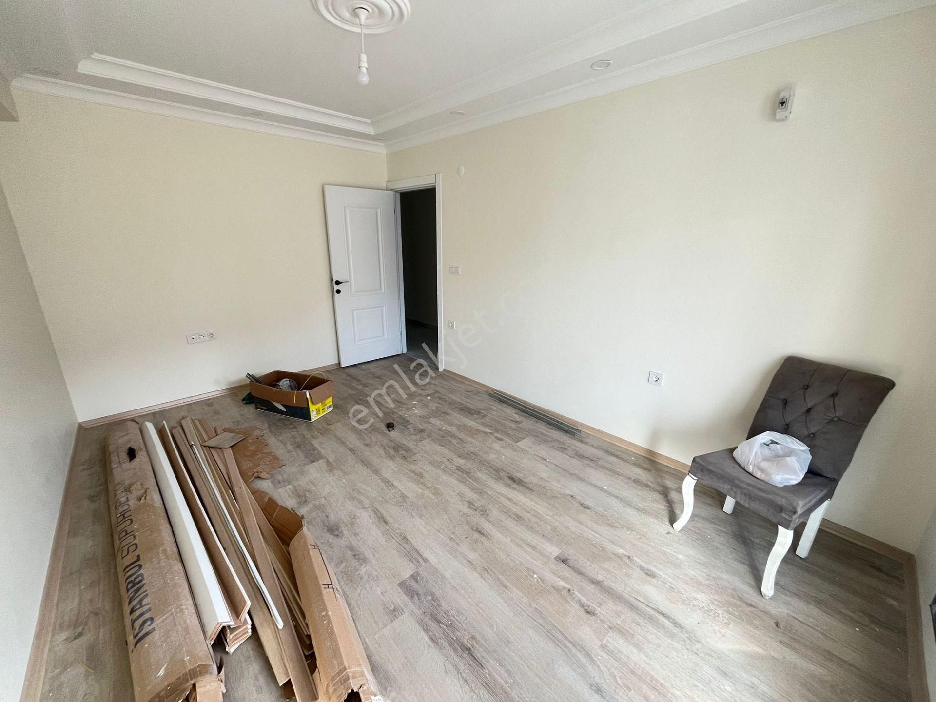 Has Seba'dan Tevfikbeyde 2+1 85m2 Caddeye Yakın Satılık Dairee - Görsel 6