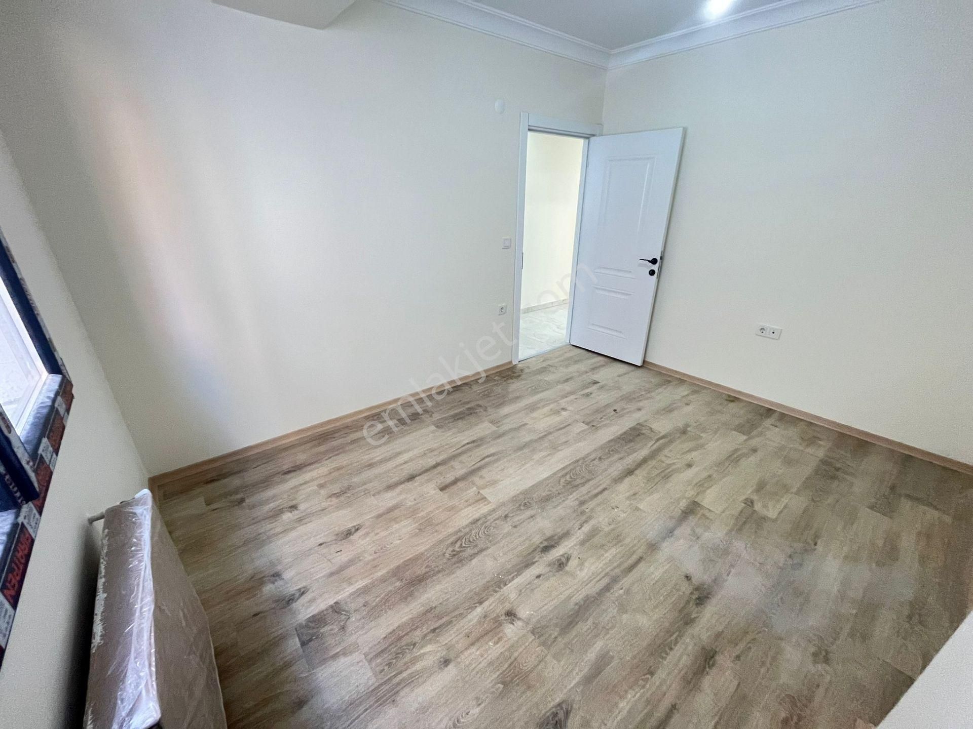 Has Seba'dan Tevfikbeyde 2+1 85m2 Caddeye Yakın Satılık Dairee - Görsel 24