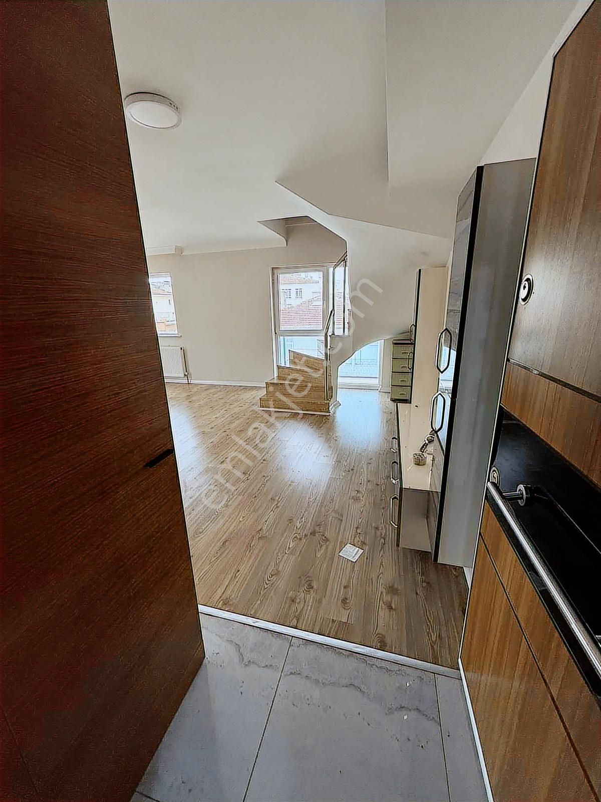 Kızılay İçel Sokakta 2+1 Yeni Bina'da Kirlık Daire - Görsel 13