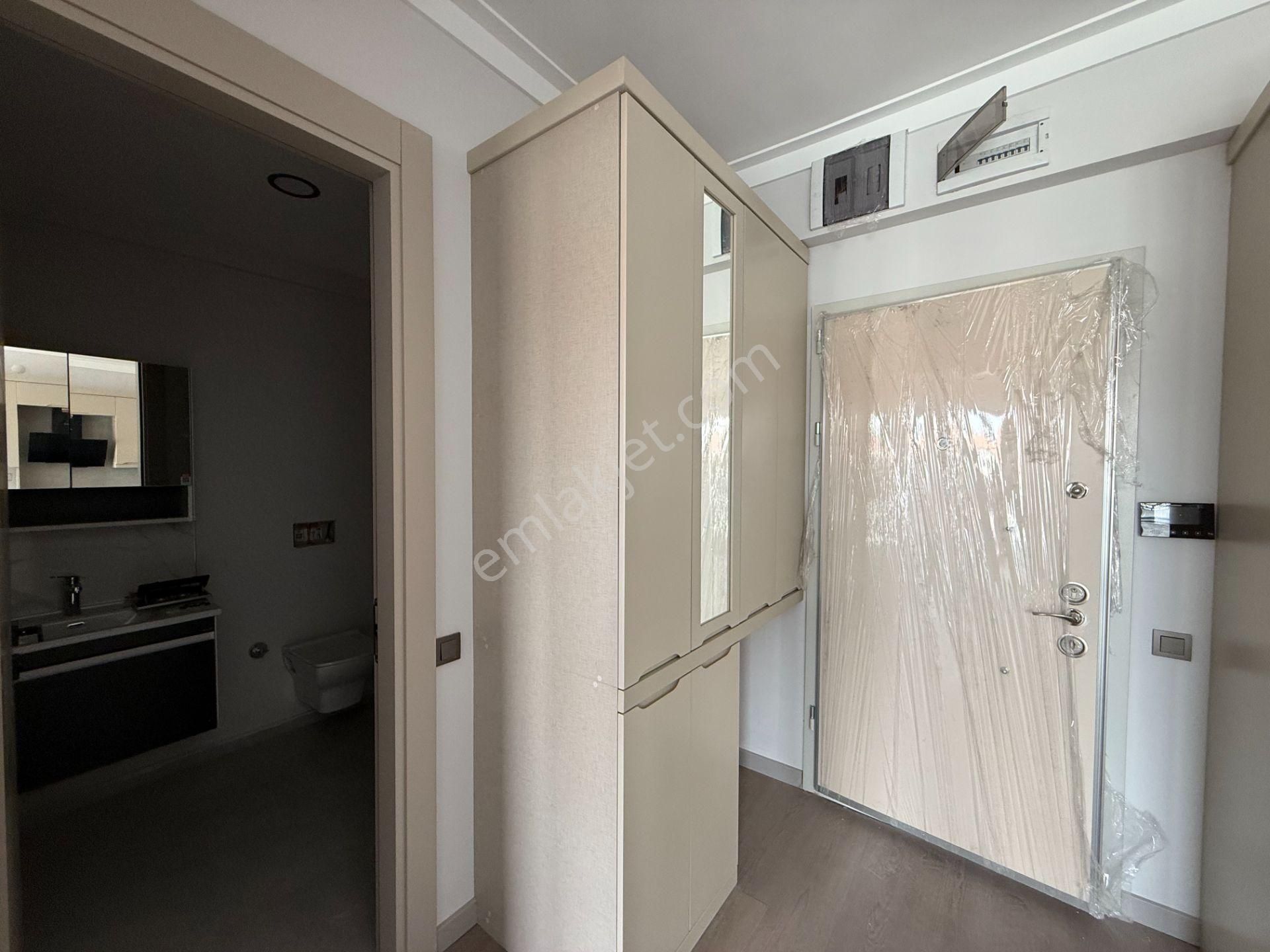 Cb Vizyon'dan Karşıyaka Mahallesi Cadde Cepheli 1+1 Kiralık - Görsel 7