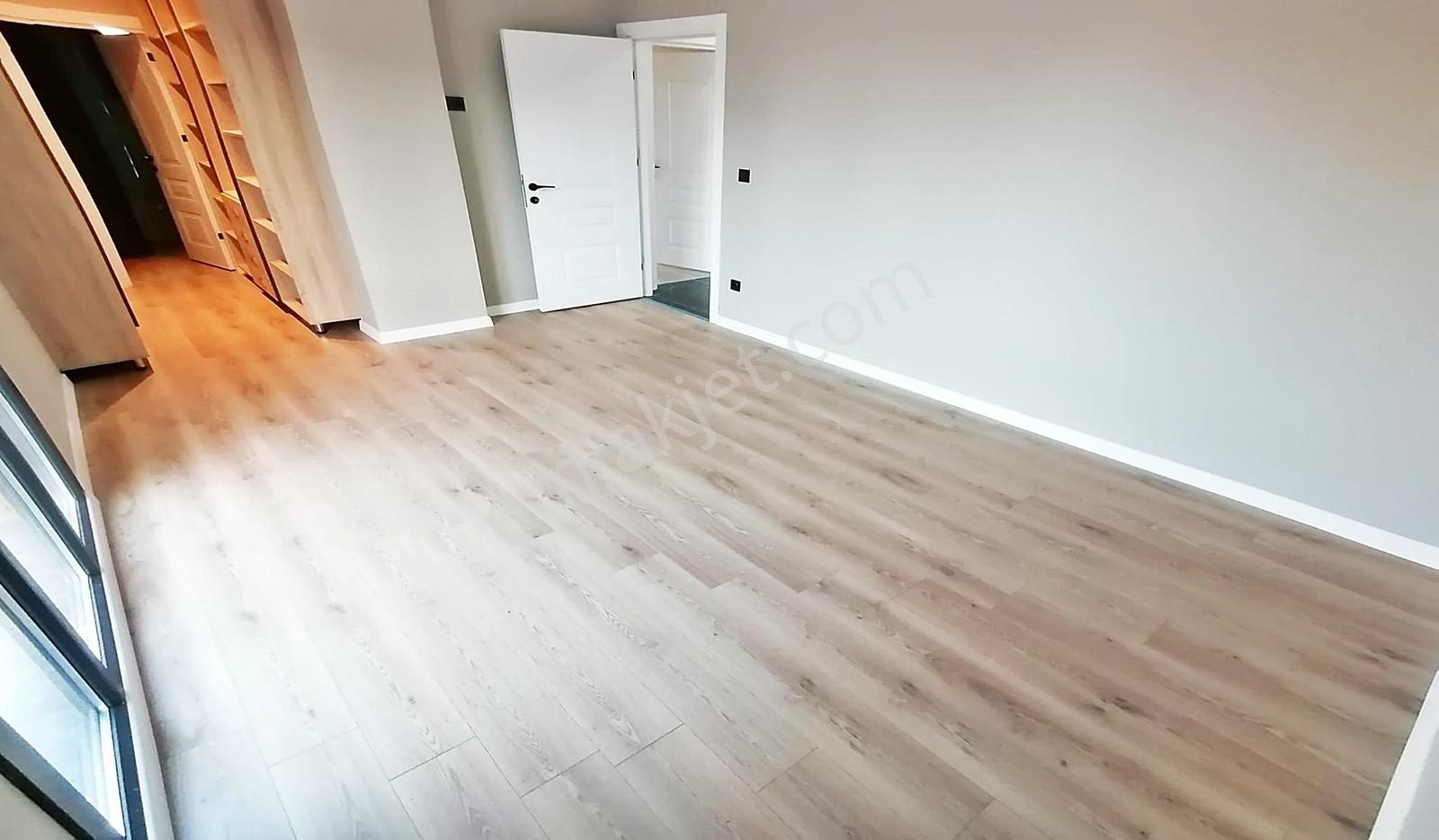 Beylikdüzünde Lüx Butik Site İçi Lüx 3+1 Manzaralı Sıfır Daire ! - Görsel 3