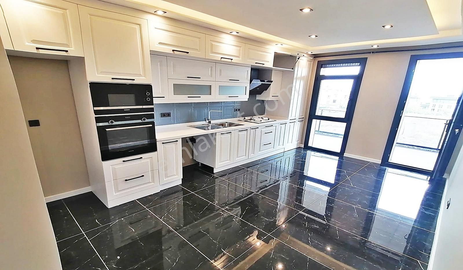 Beylikdüzünde Lüx Butik Site İçi Lüx 3+1 Manzaralı Sıfır Daire ! - Görsel 22