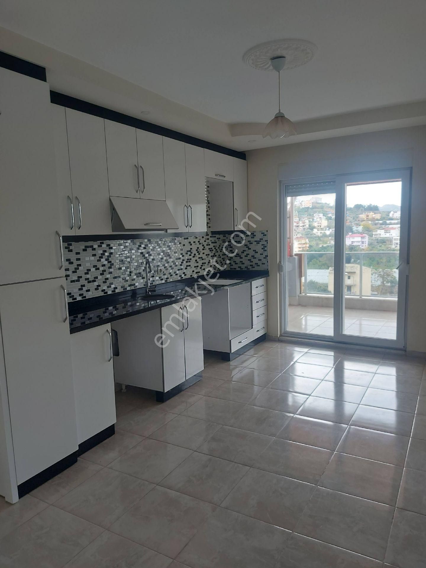 Gazipasa Gazi Mahallesınde Uygunn 3+1 Satılık Geniş Ferah Güzel Daire. - Görsel 19