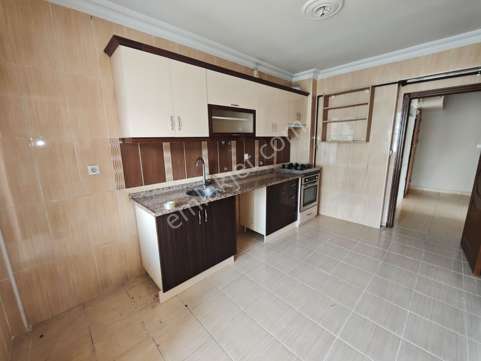 Ilı Lider Emlak'tan Ilı Ön Cephe Köşe Başı 3+1 Satılık Daire - Görsel 3