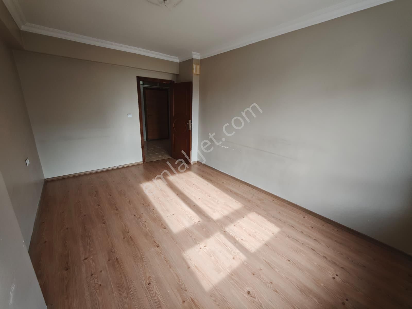 Ilı Lider Emlak'tan Ilı Ön Cephe Köşe Başı 3+1 Satılık Daire - Görsel 11