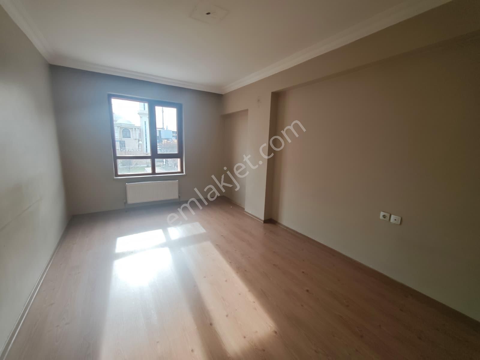 Ilı Lider Emlak'tan Ilı Ön Cephe Köşe Başı 3+1 Satılık Daire - Görsel 14