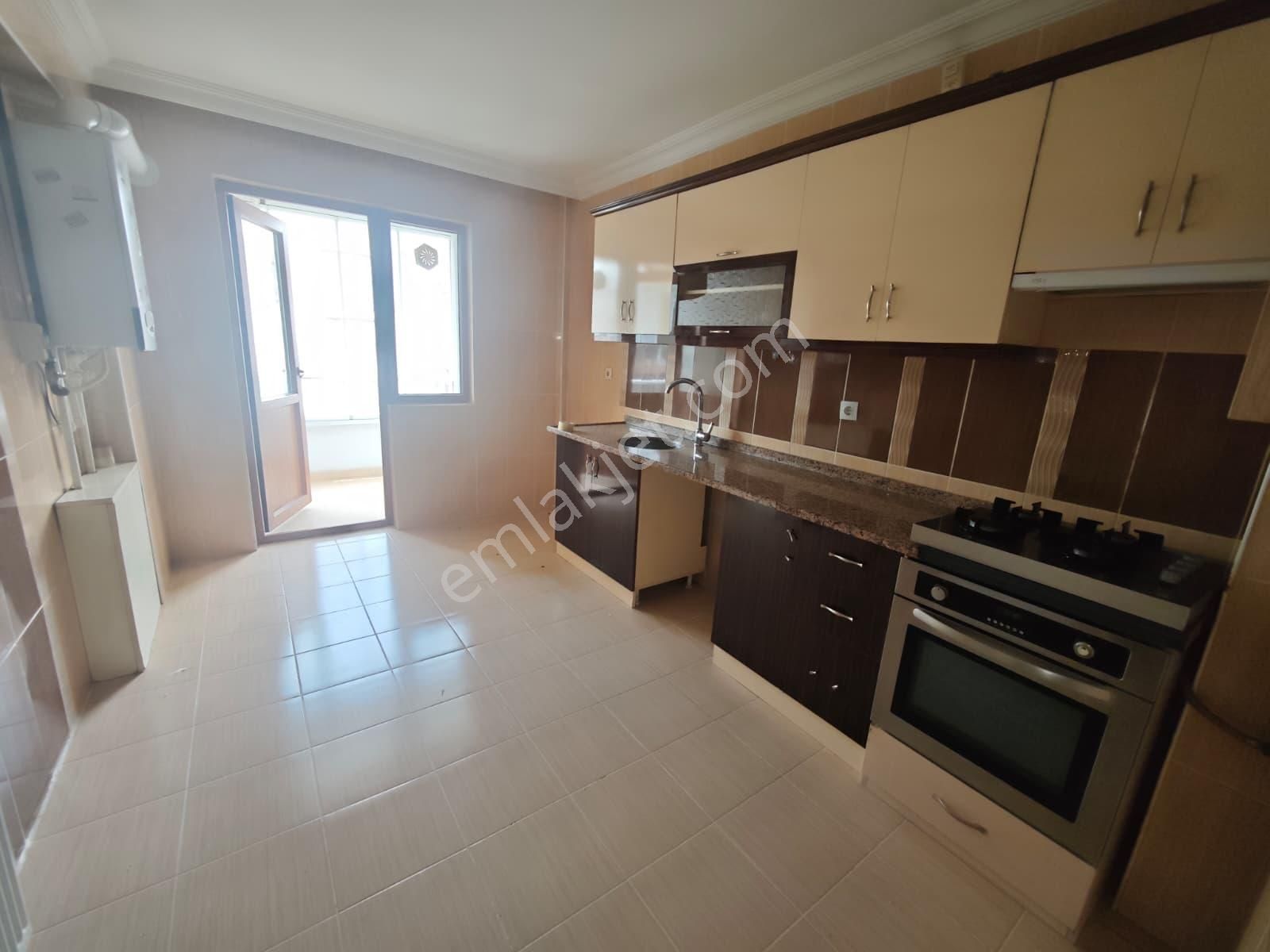 Ilı Lider Emlak'tan Ilı Ön Cephe Köşe Başı 3+1 Satılık Daire - Görsel 2