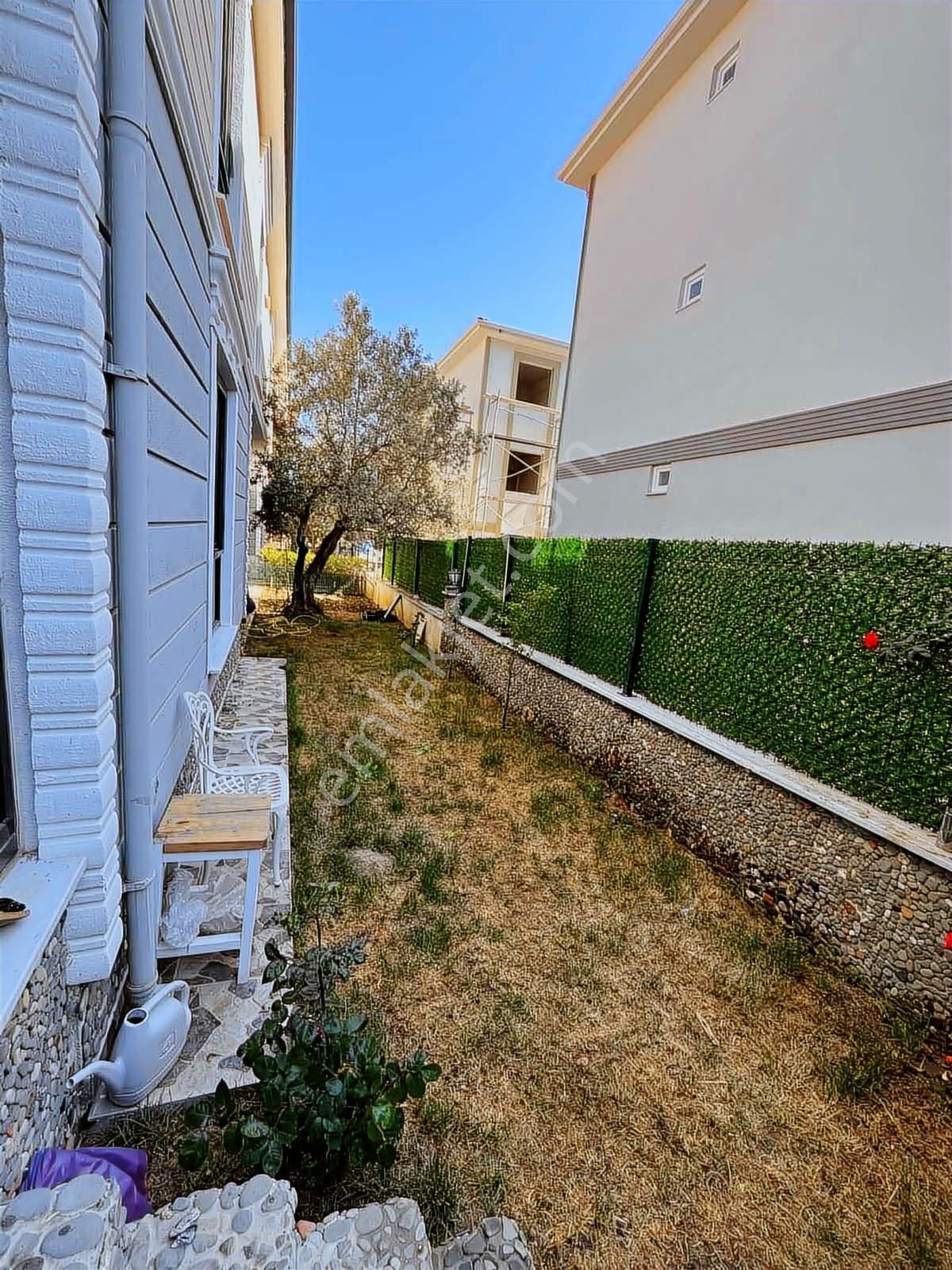 Cumhurıyet Mahallesı'nde Bahçelı Hem Yazlık Hem Kışlık Daıre - Görsel 10