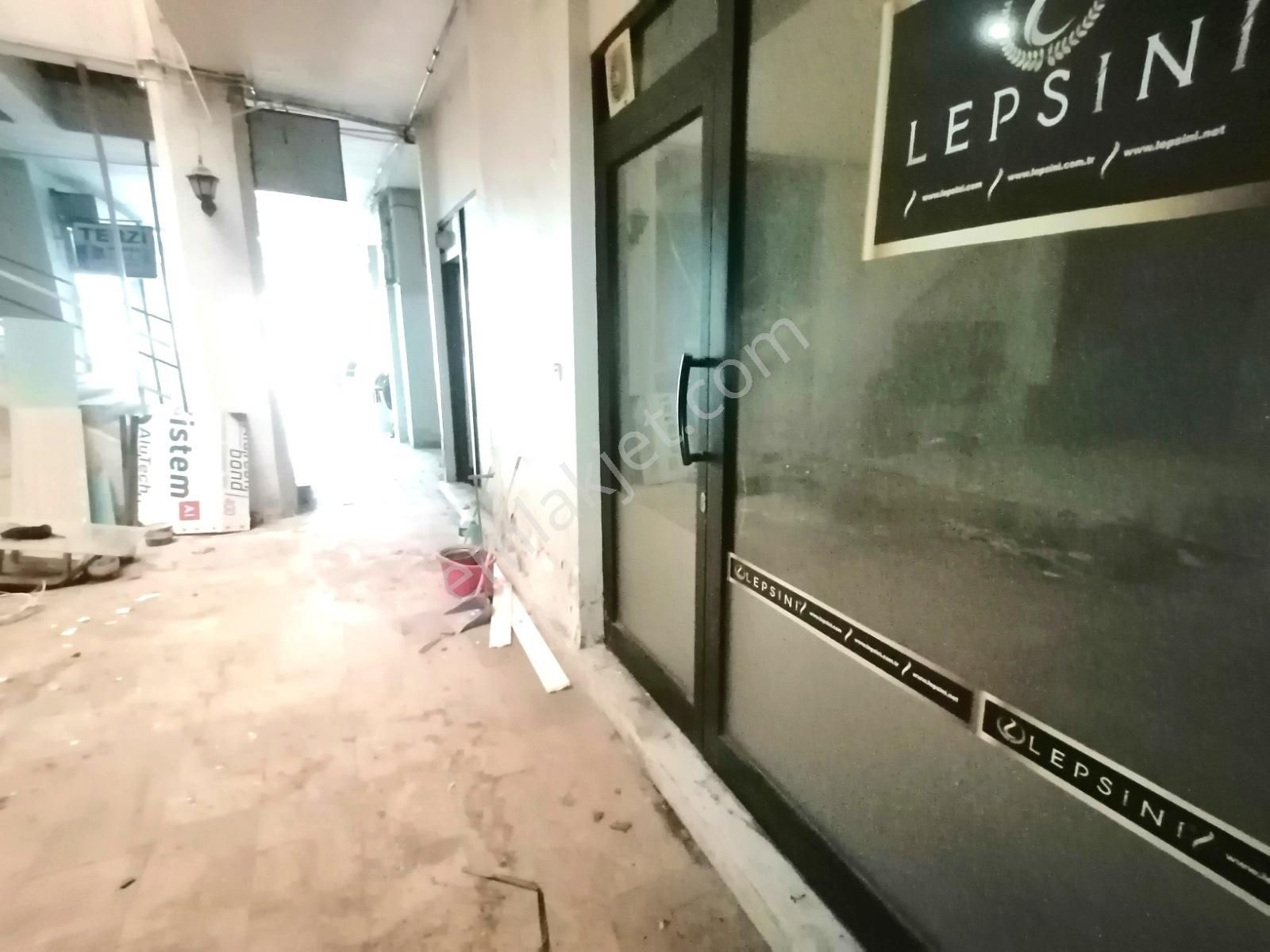 Beylikdüzünde Yoğun İşlek Cadde Düz Giriş Kelepir Dükkan Fırsatı - Görsel 6