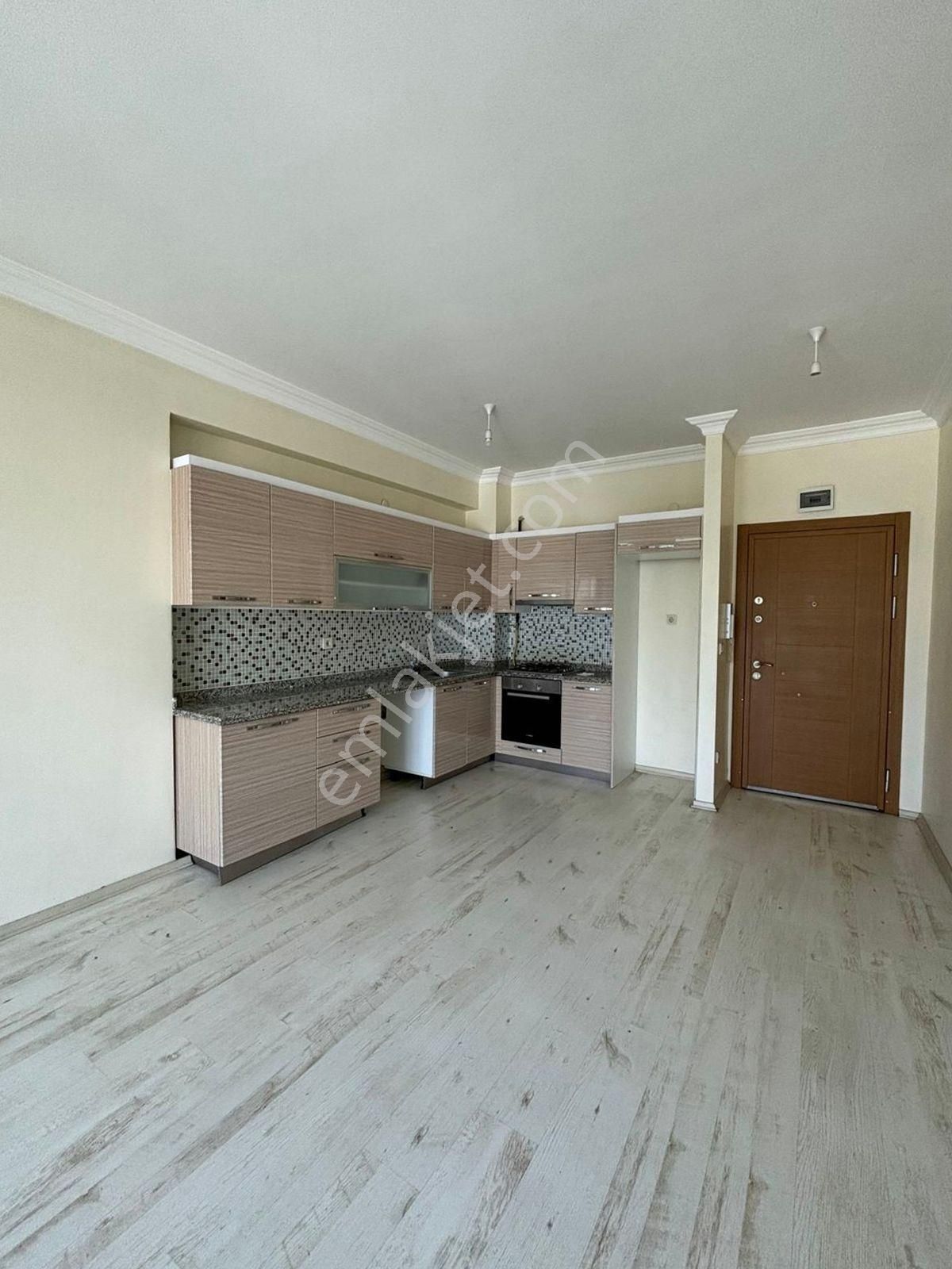 Mertcan Dan Güvenlikli-havuzlu Site İçi Ankastreli 1+1 Arakat Fırsat Kiralık - Görsel 4