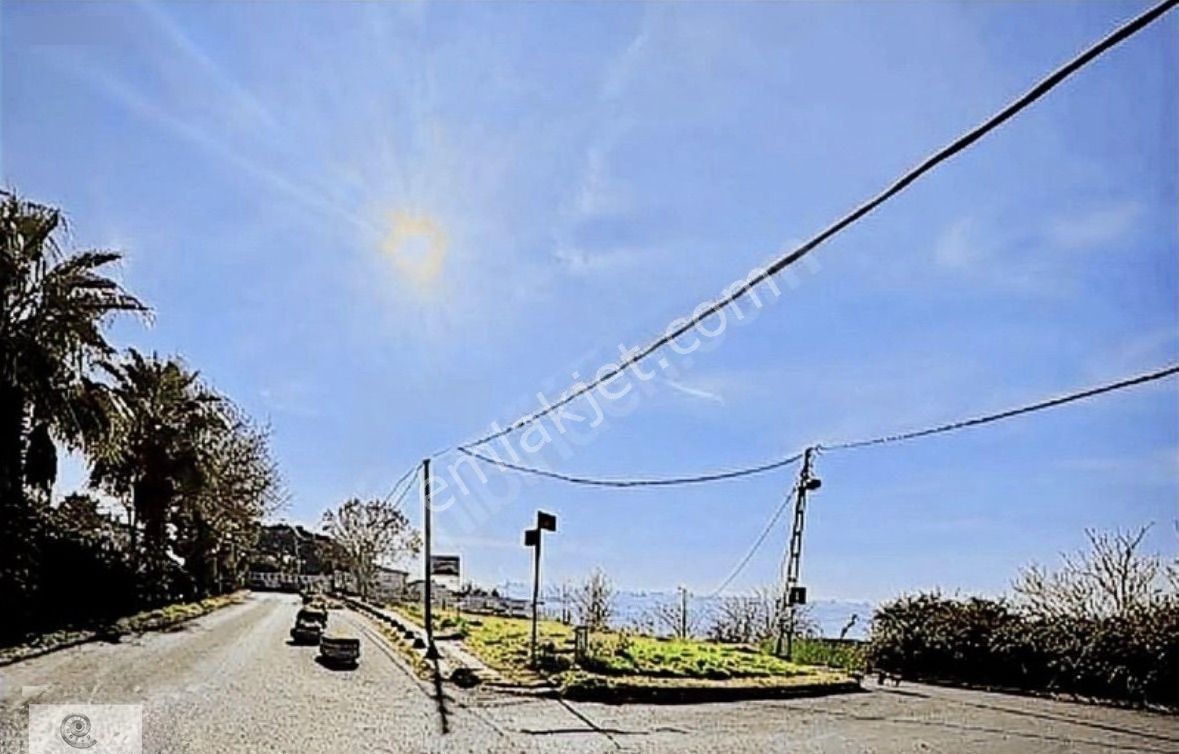 Florya Basınköy'de Yatırımlık,villa Keyfinde Bahçe Katı