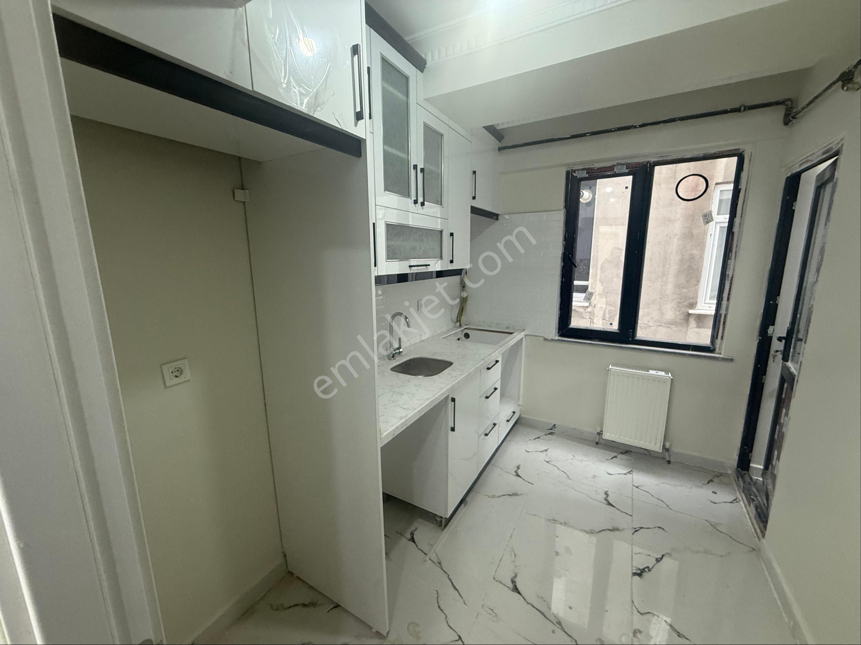 Toyap İnş 50. Yıl Mah 2+1 100 M2 1. Kat Lüks Sıfır Balkonlu Kiralık Daire - Görsel 18