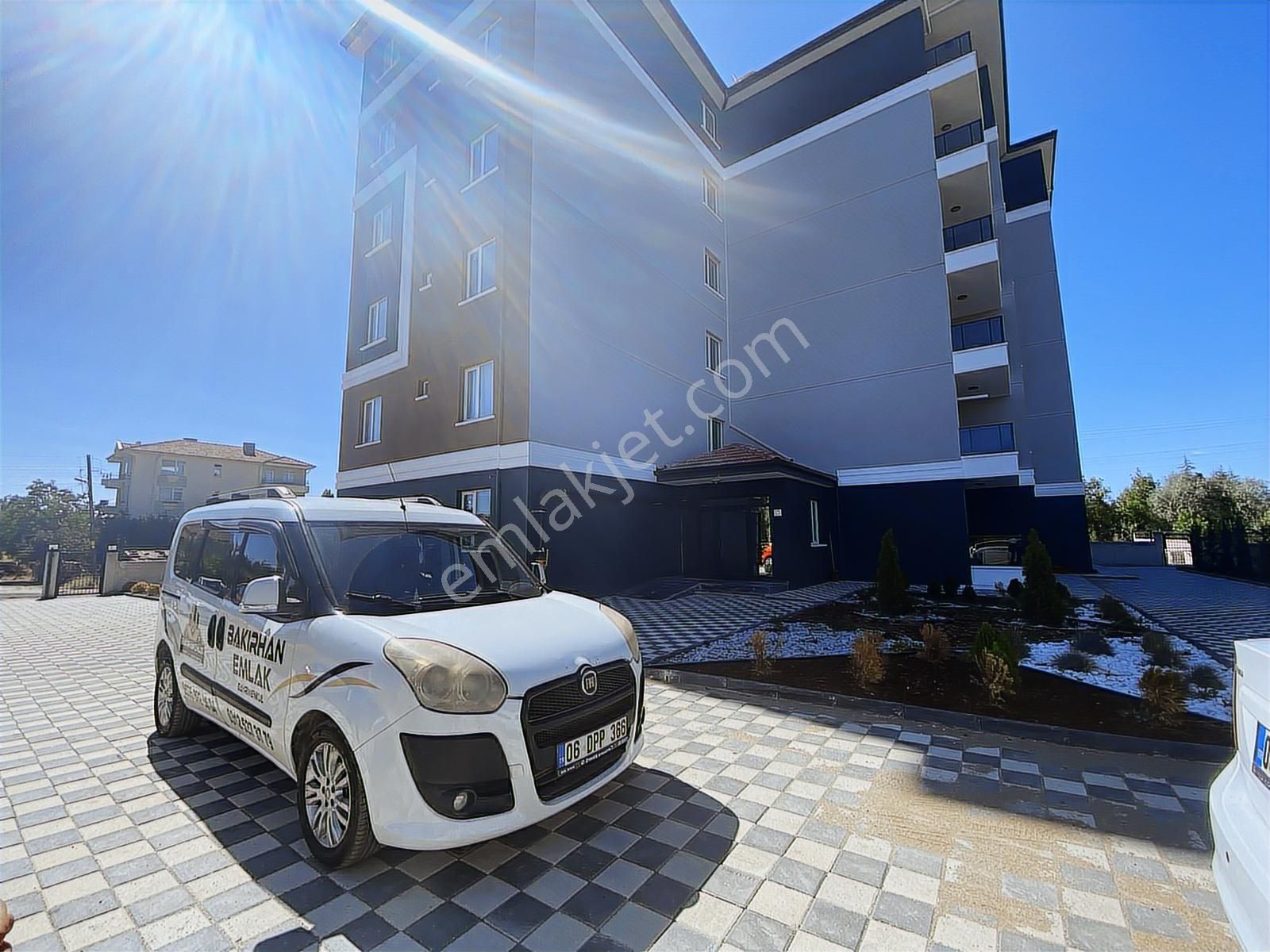 Bakırhan Emlak'tan Otonomi Karşısı Saracalarda 2+1 Sıfır Kiralık - Görsel 10