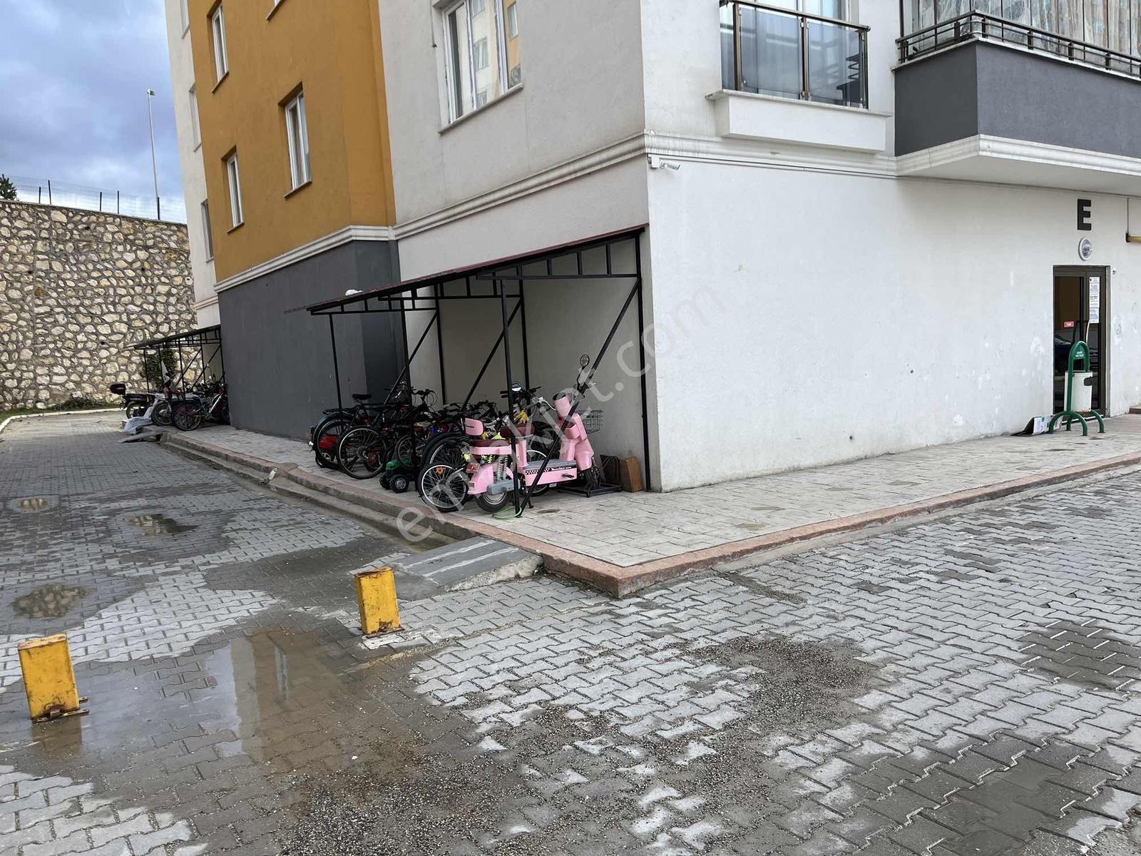 Kaan Sitesinde Ebeveyn Banyolu 2+1 Kiralık Daire - Görsel 21