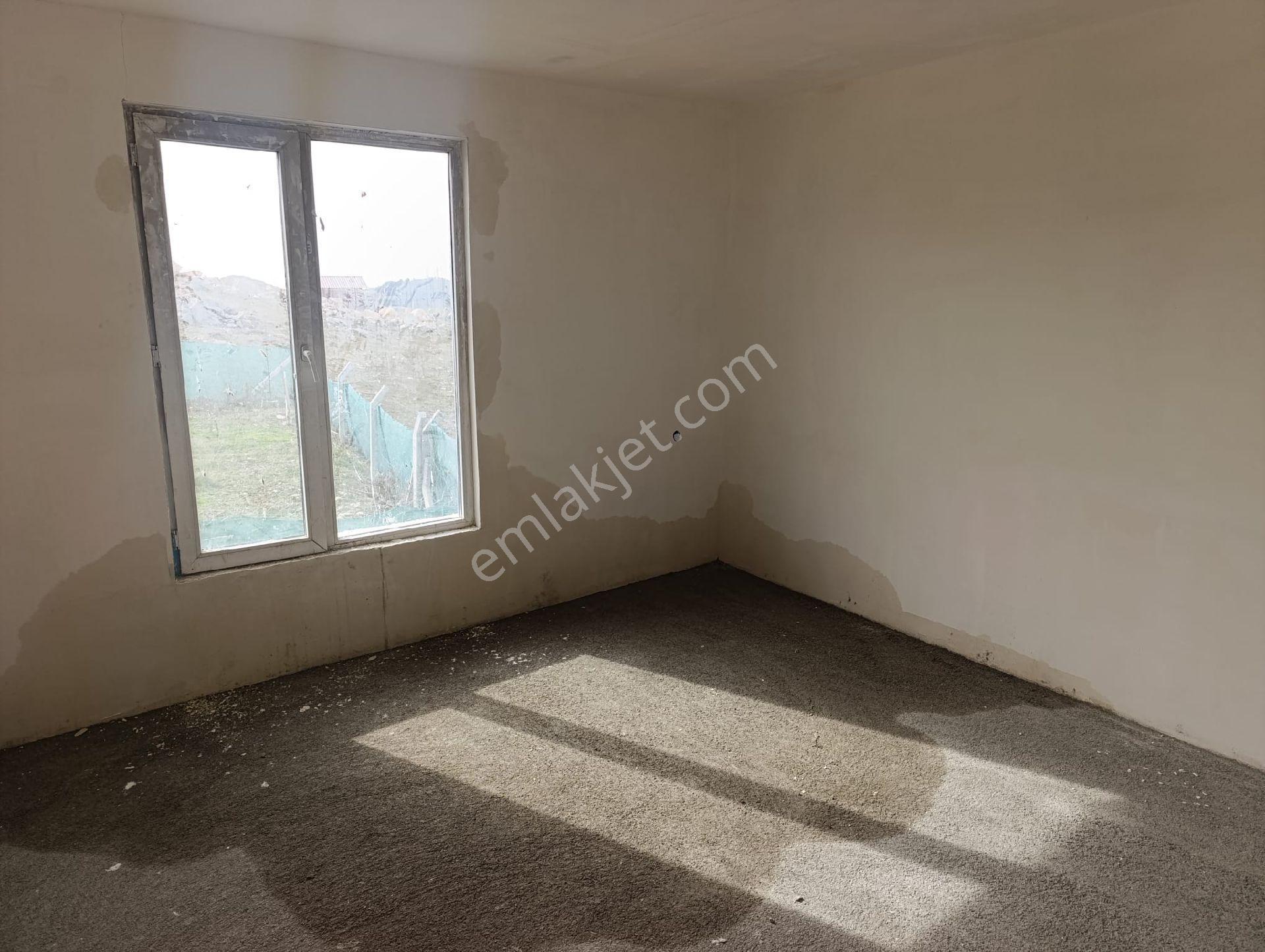 Bağlum Da Hobi Bahçesi Çevrili İcainde Betonerme Ev Var - Görsel 4
