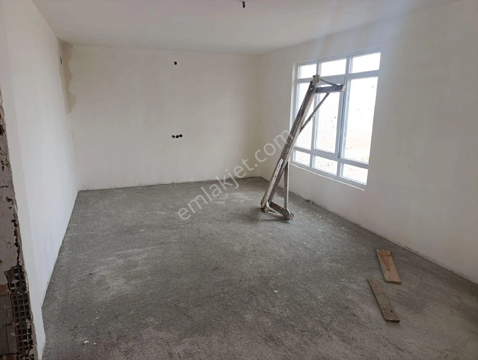 Bağlum Da Hobi Bahçesi Çevrili İcainde Betonerme Ev Var - Görsel 3