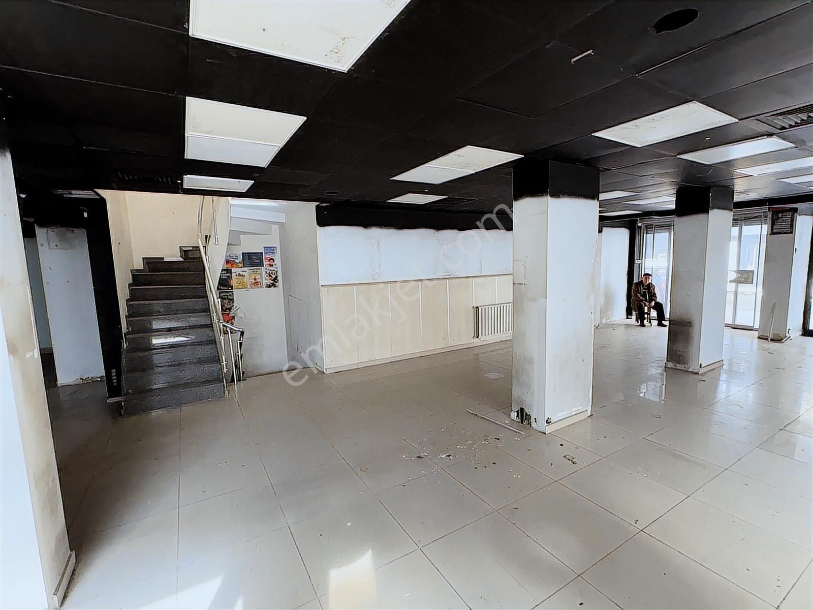 Lidya Emlak'tan Merkezi Konumda 400m2 Kiralık Dükkan - Görsel 7