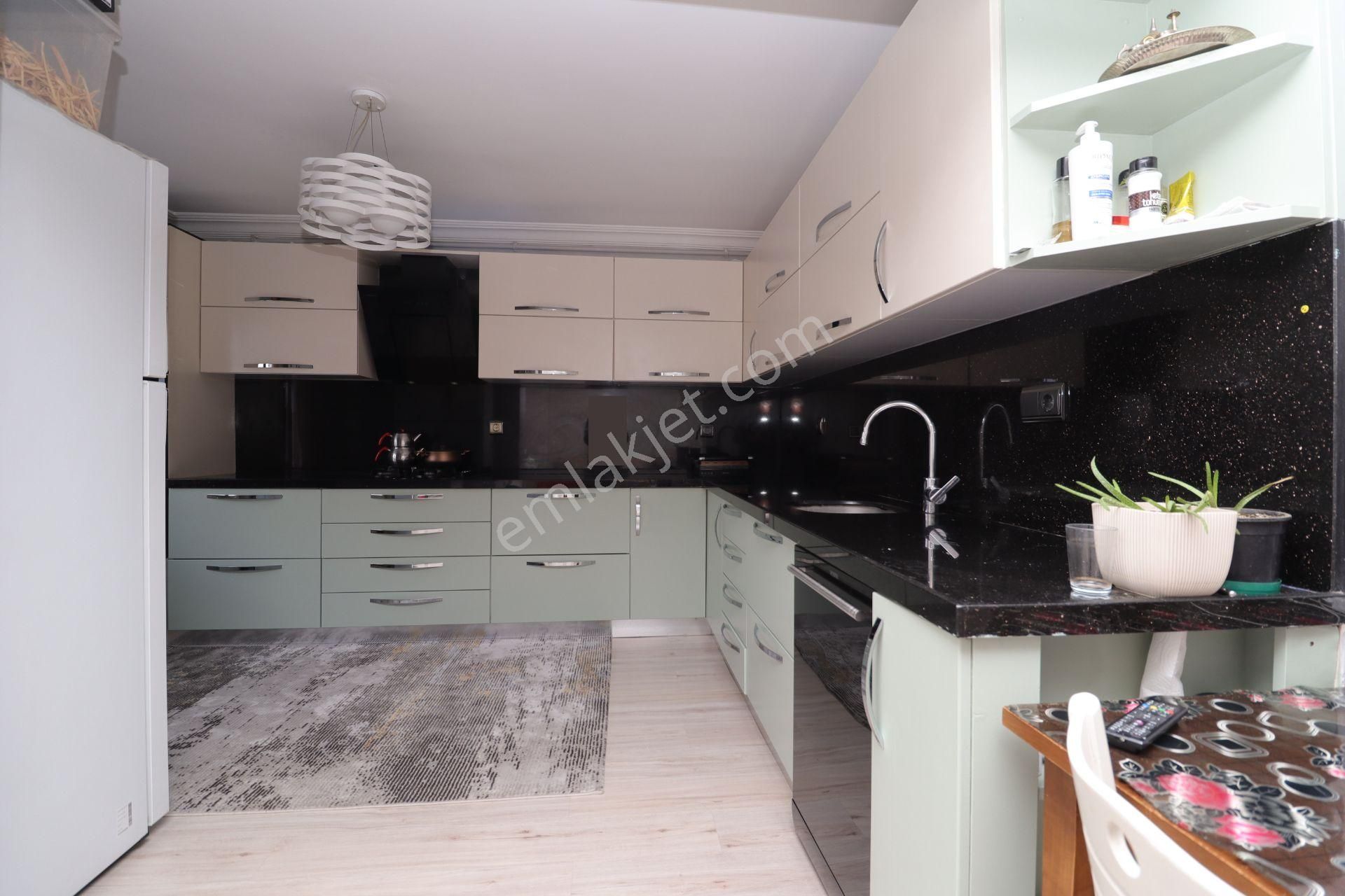 Akif'ten Atakent'te 5+2 Trene & 14.cd Yakını Full Yapılı Satılık Teras Daire - Görsel 6