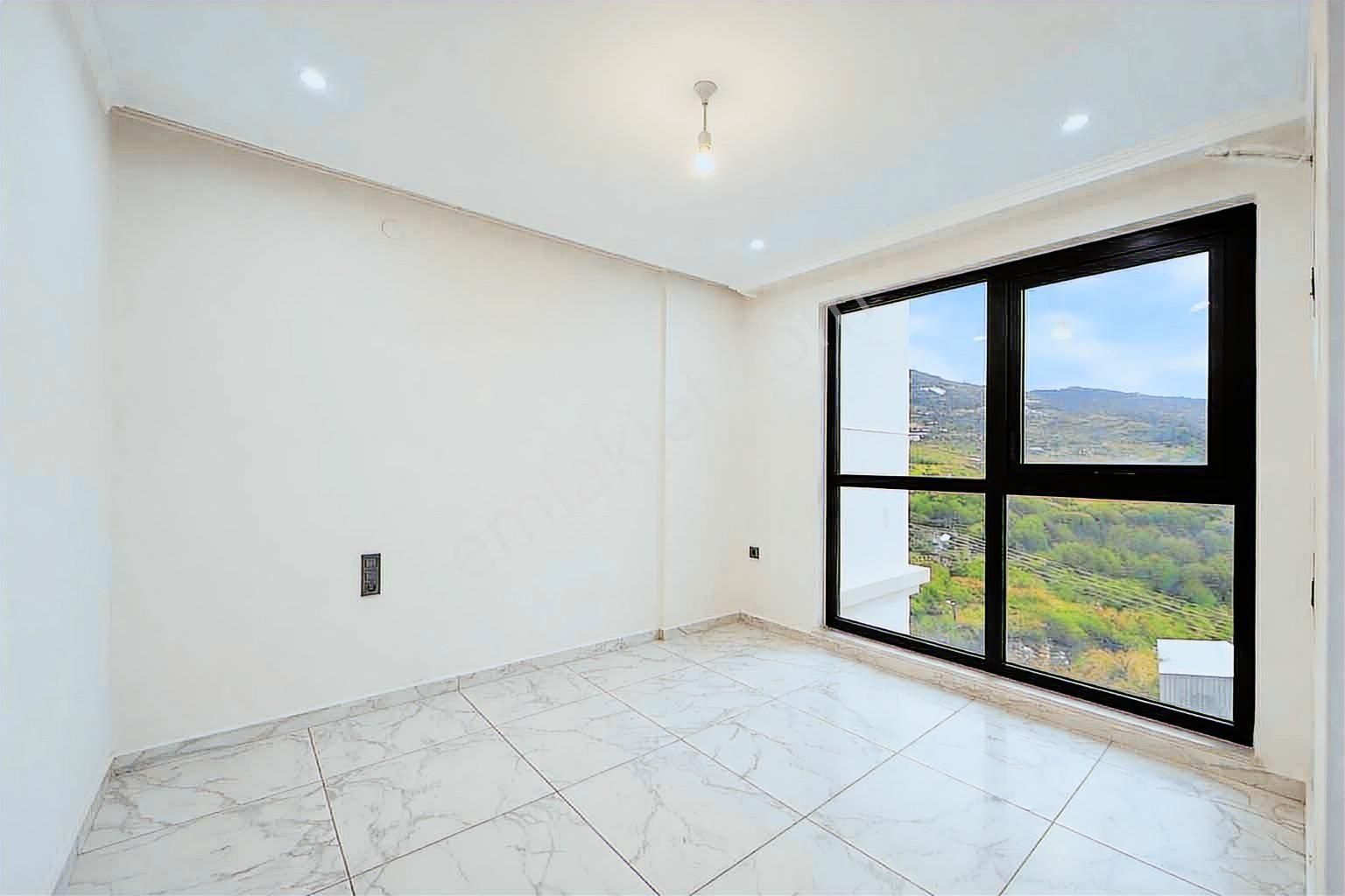 Mahmutlar'da Otel Konseptinde Manzaralı Satılık 1+1 Daire - Görsel 13